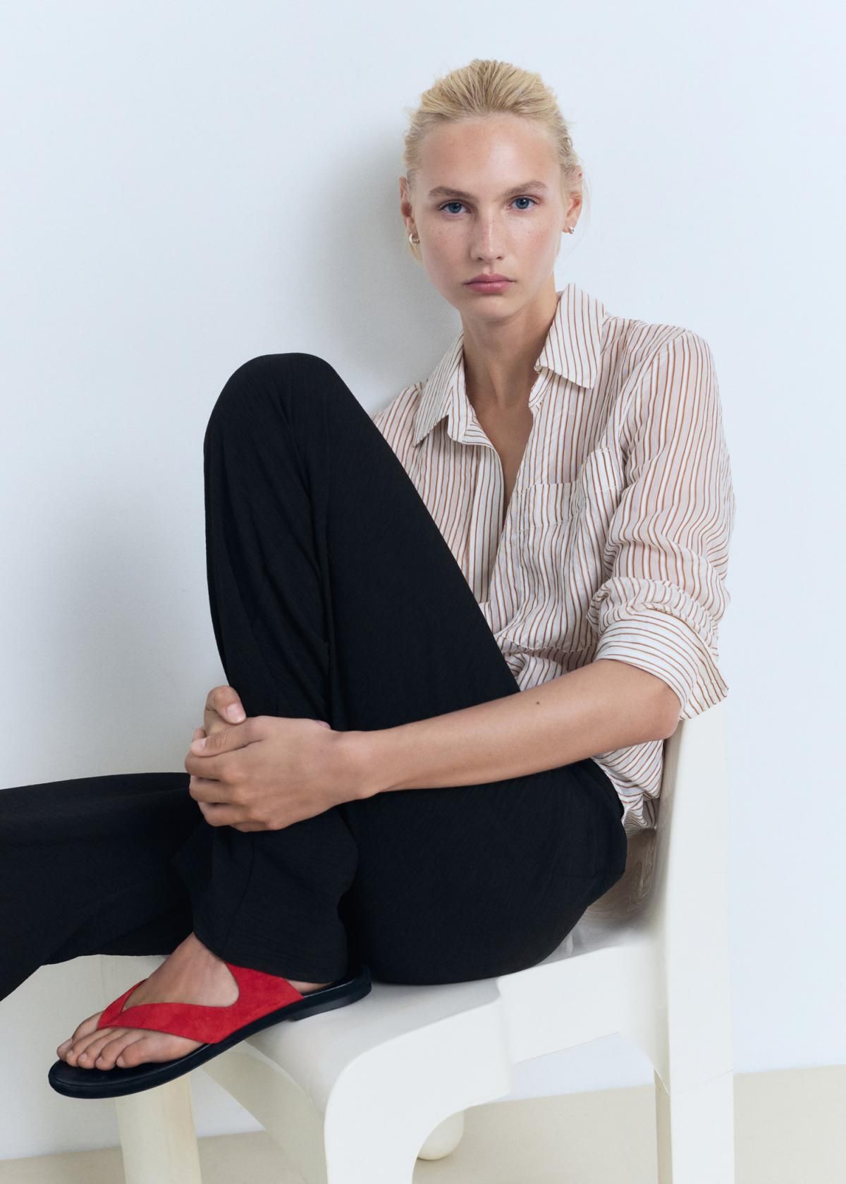 망고 테크니컬 하이웨이스트 스트레이트 핀턱 슬랙스 팬츠 17012540 NEGRO - 상세 이미지 5