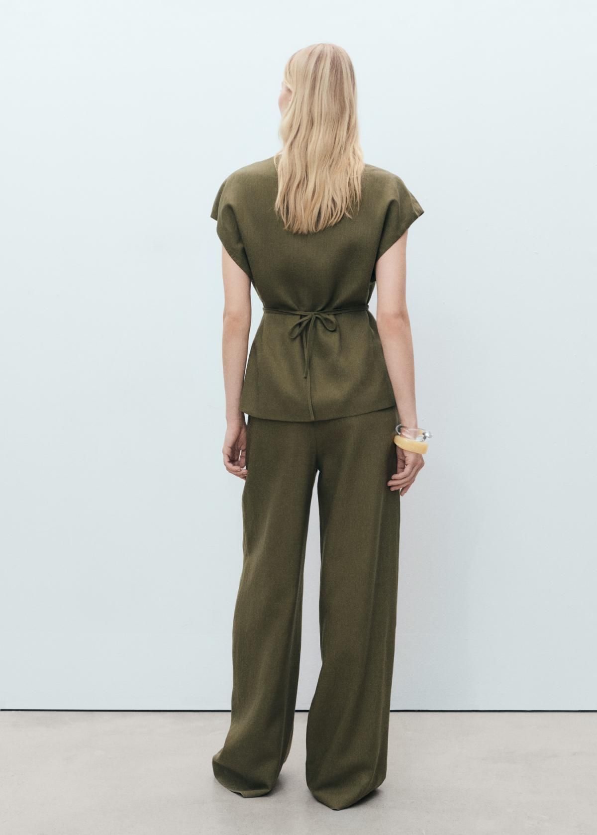 망고 린넨믹스 테크니컬 와이드 슬랙스 팬츠 핀턱 87058641 KHAKI - 상세 이미지 3