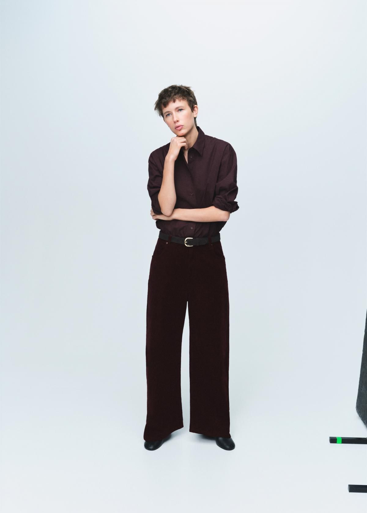 망고 코듀로이 하이웨스트 와이드 팬츠 17015820 VINO - 상세 이미지 2