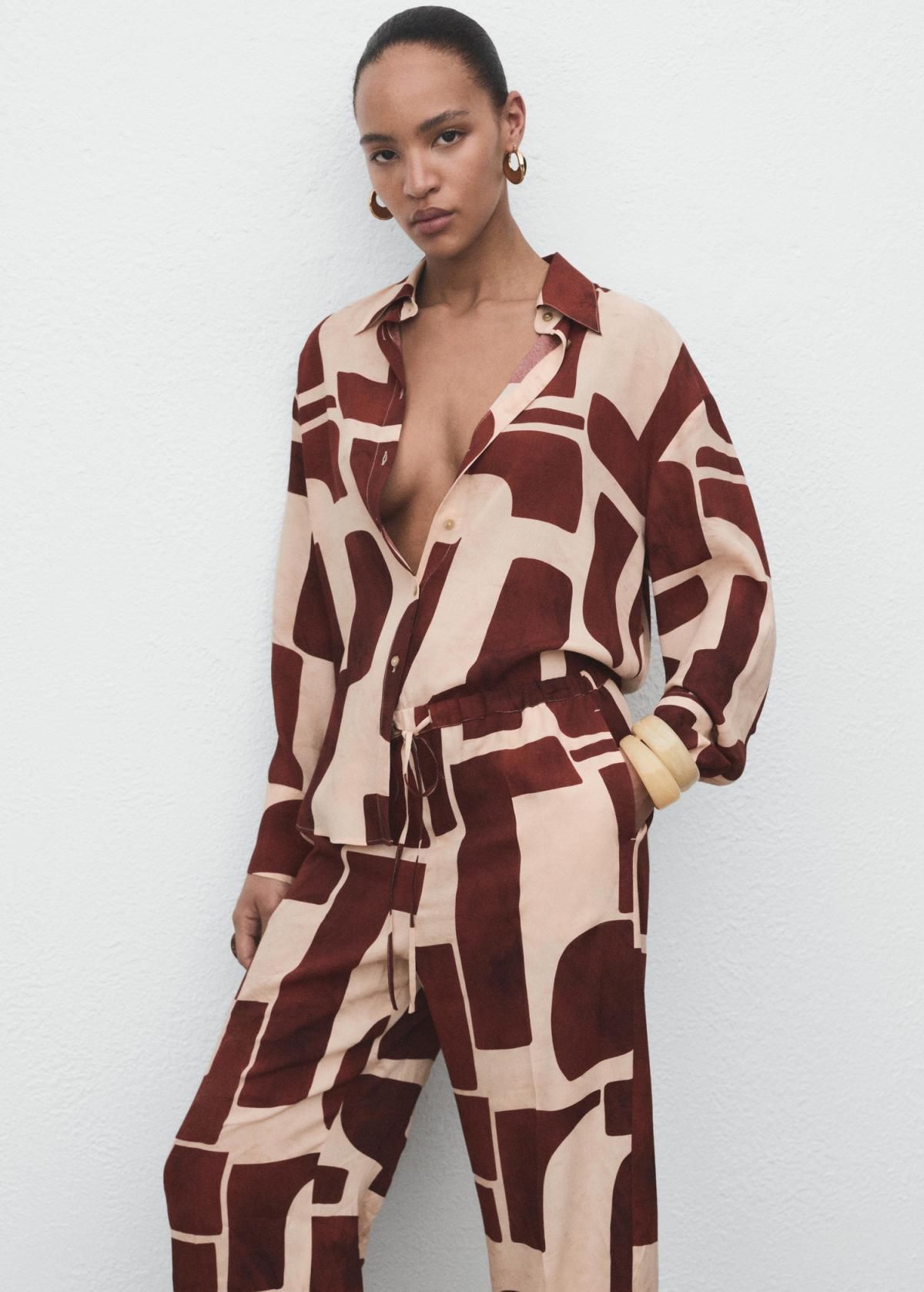 망고 지오메트릭 프린트 플루이드 와이드 팬츠 17064144 CRUDO - 상세 이미지 4