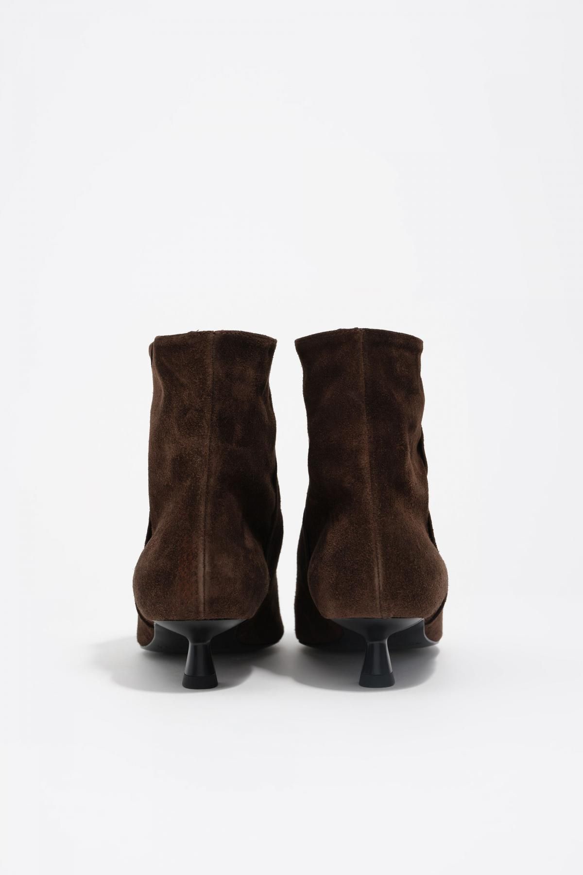 빔바이롤라 프리미엄 카우 스웨이드 다크브라운 포인티드토 앵클부츠 252BZ0614.11602 DARK BROWN - 상세 이미지 3