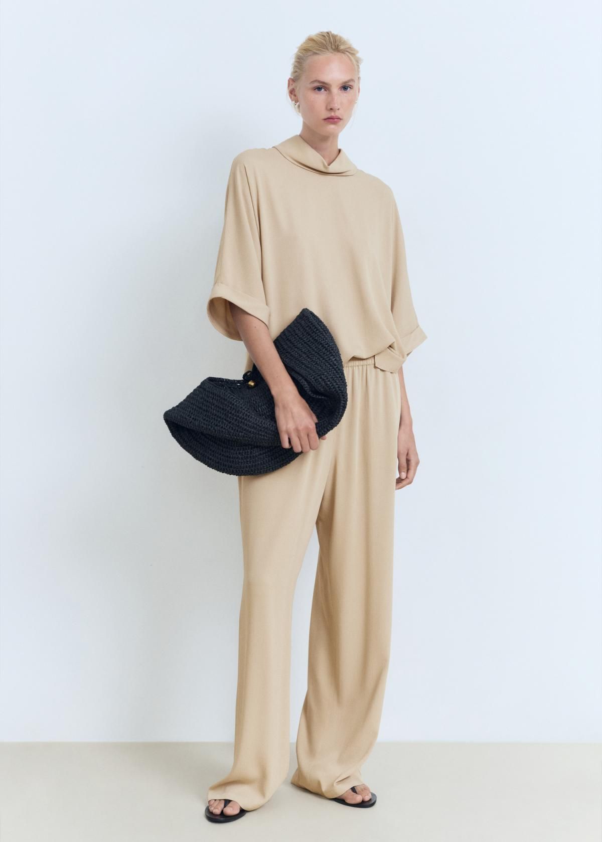 망고 엘라스틱 웨이스트 라이트베이지 스트레이트 팬츠 17012538 BEIGE - 상세 이미지 2