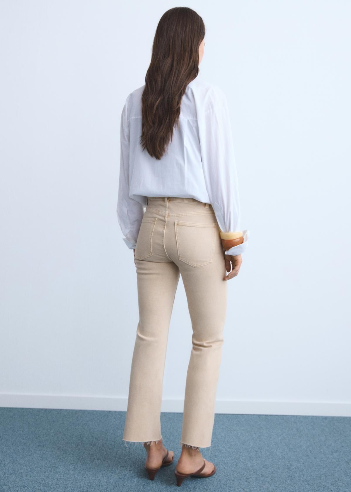 망고 크롭 플레어 베이지 데님 팬츠 17001209 ARENA - 상세 이미지 3