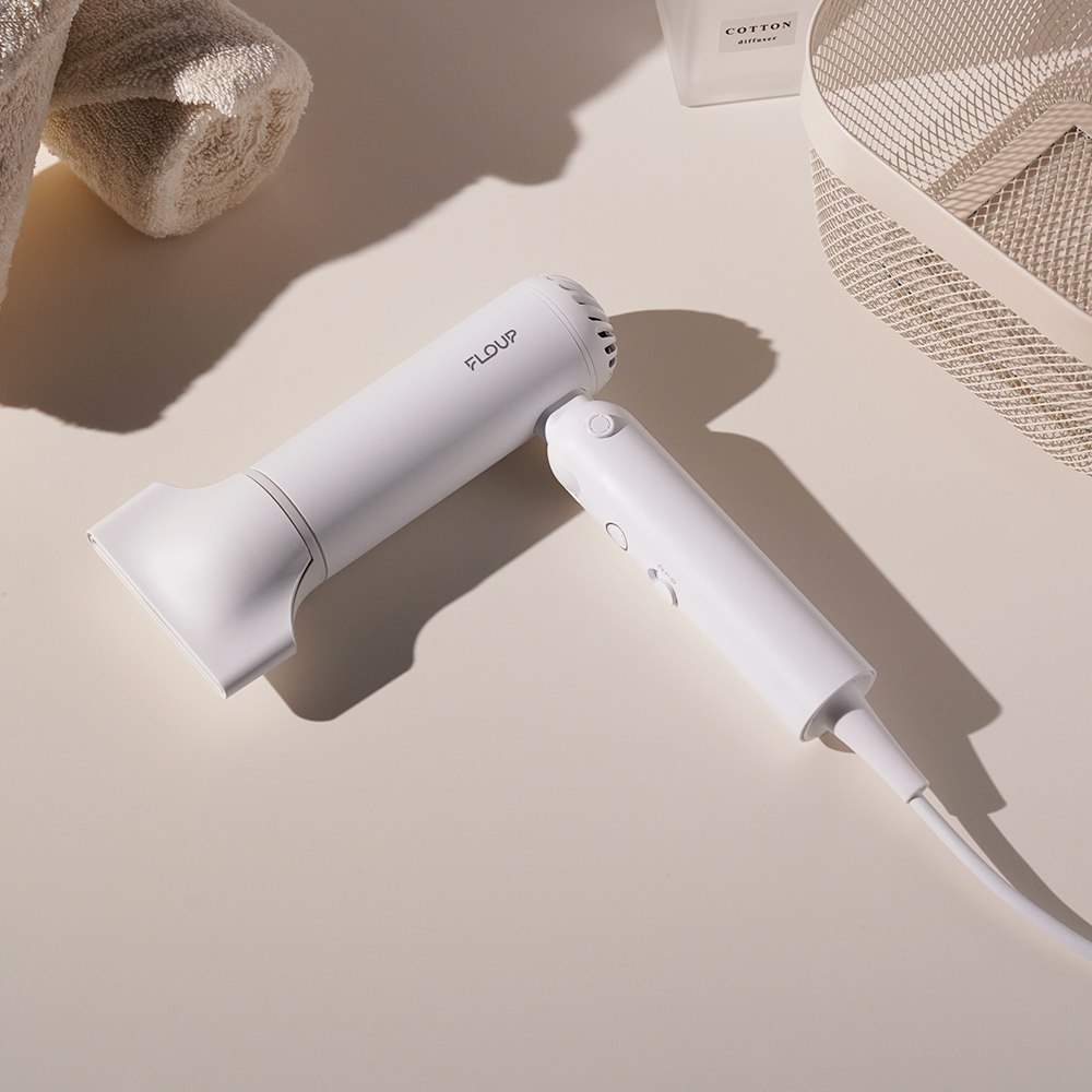플롭 에어포켓 강풍 BLDC 모터 휴대용 경량 저소음 미니 헤어 드라이기 제품 이미지