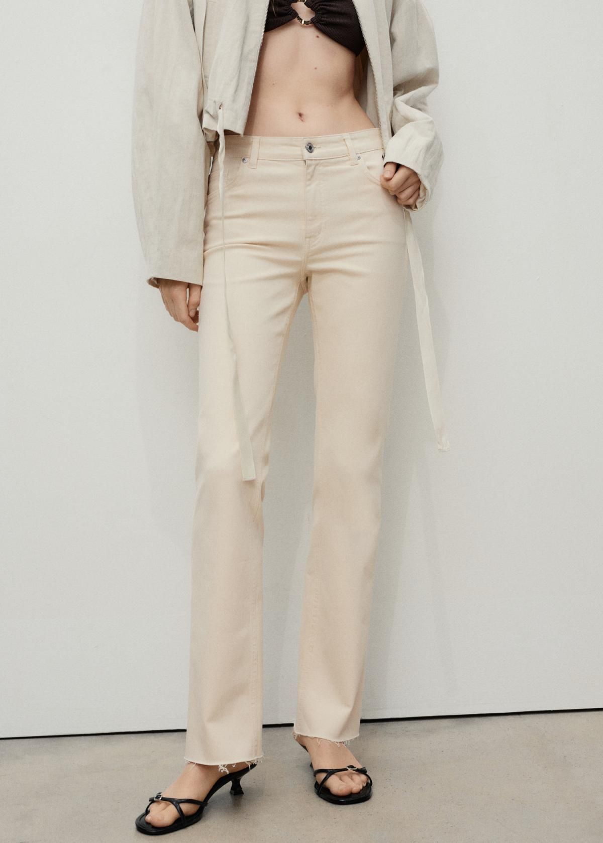 망고 크롭 플레어 데님 하이웨이스트 팬츠 17001235 CRUDO - 상품 이미지