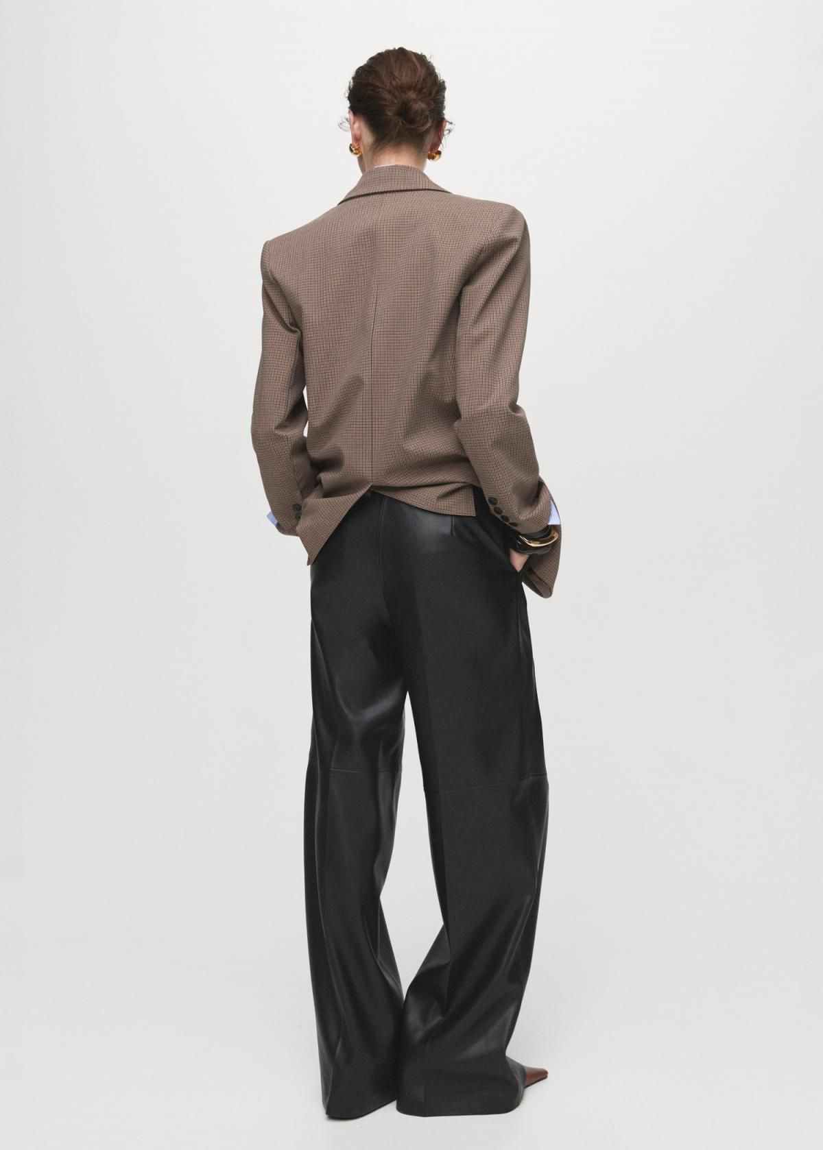 망고 페이크 레더 하이엔드 와이드 팬츠 17085976 NEGRO - 상세 이미지 4