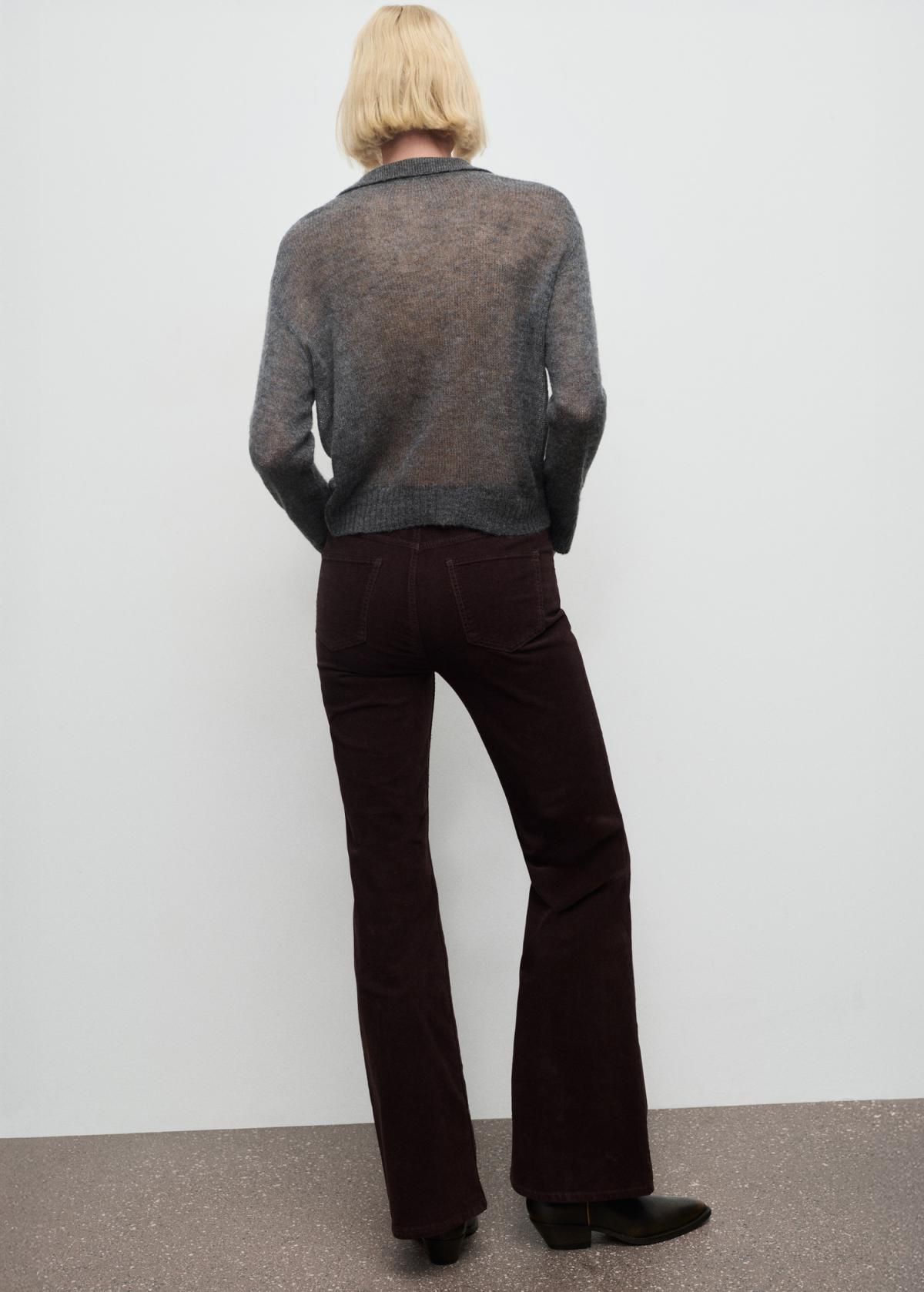 망고 벨벳 플레어 하이웨이스트 팬츠 17027782 CHOCOLATE - 상세 이미지 3