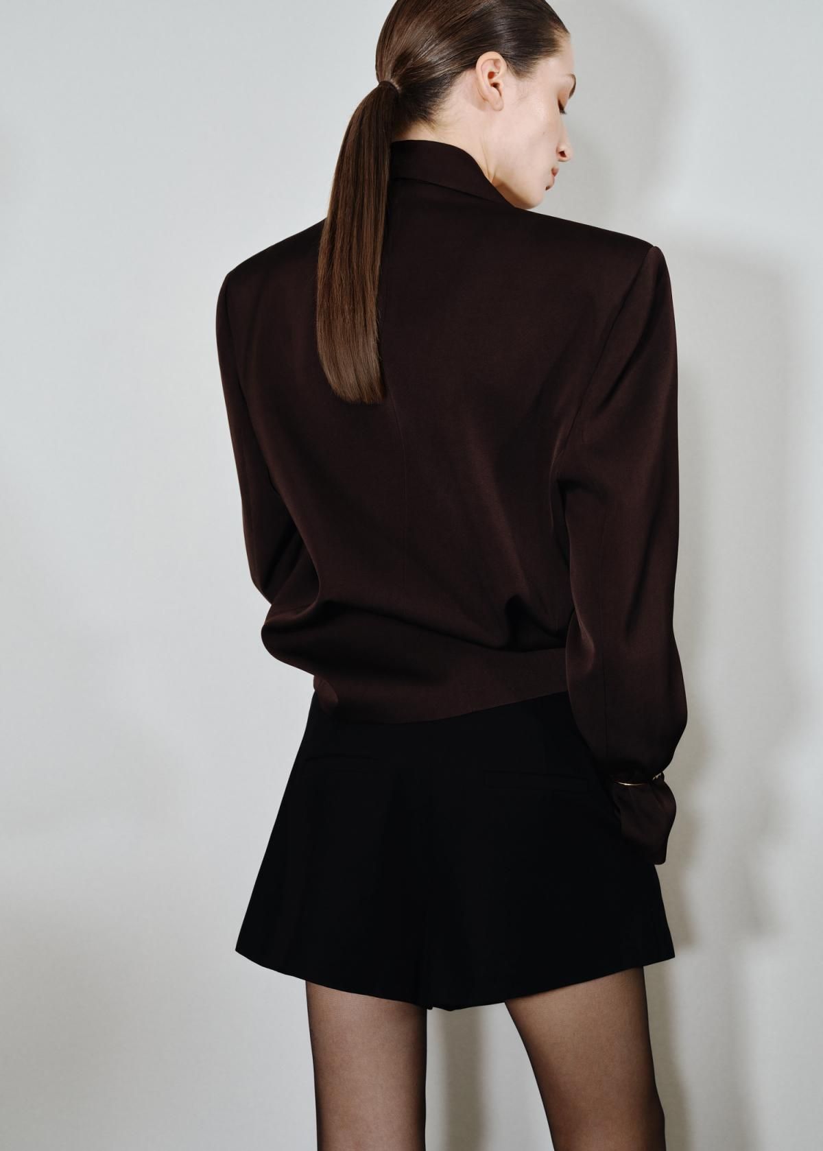 망고 하이웨이스트 테일러드 미니 핀턱 팬츠 17079105 NEGRO - 상세 이미지 4