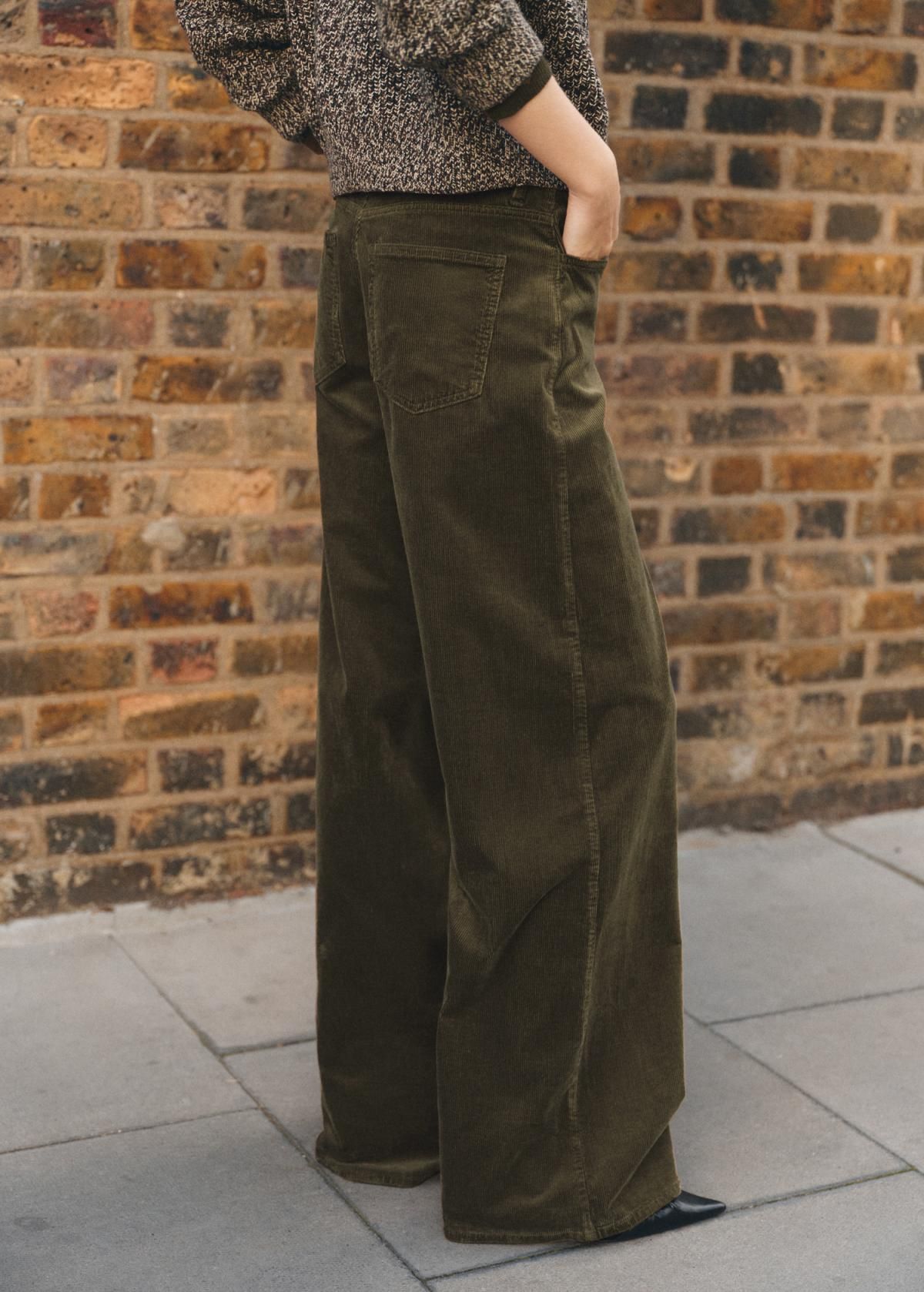 망고 코듀로이 하이웨이스트 와이드 팬츠 17079093 KHAKI - 상품 이미지