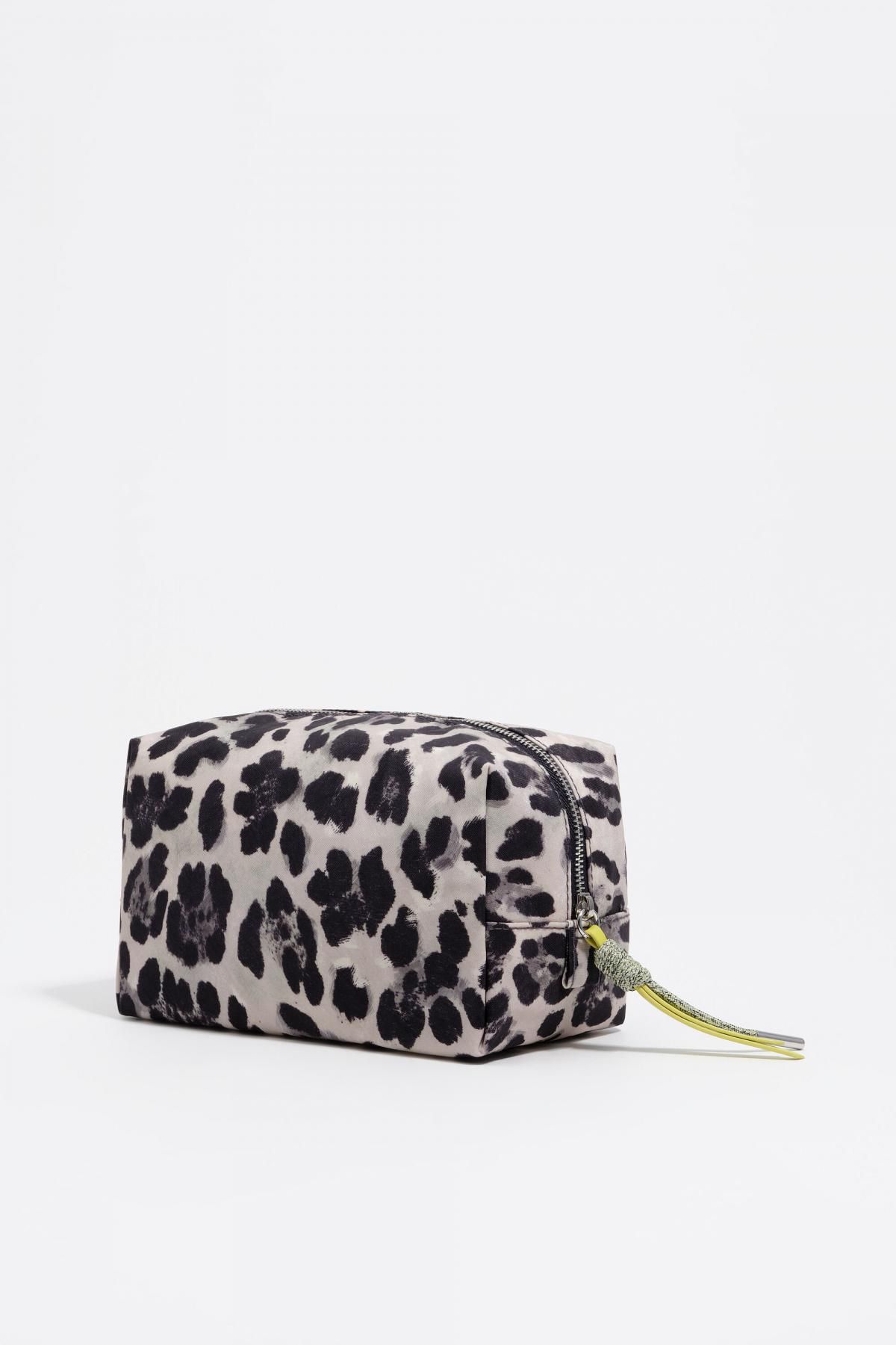 빔바이롤라 레오파드 프린트 나일론 미디엄 그레이 코스메틱 파우치 252BBK471.10342 LEOPARD GREY - 상세 이미지 4