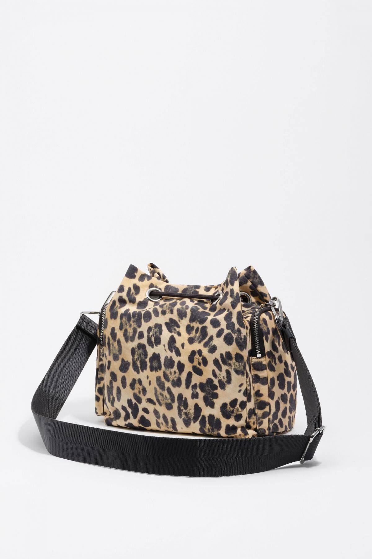 빔바이롤라 레오파드 패턴 나일론 스트링 버킷백 252BBKJ1S.10351 LEOPARD NATURAL - 상세 이미지 4