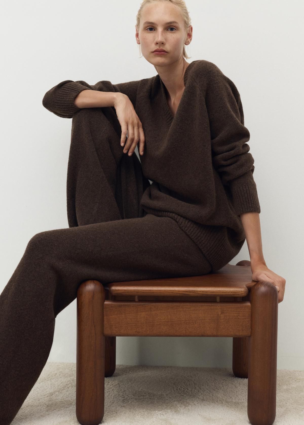 망고 컴포트 니트 스트레이트 팬츠 브라운 17044101 CHOCOLATE - 상세 이미지 5