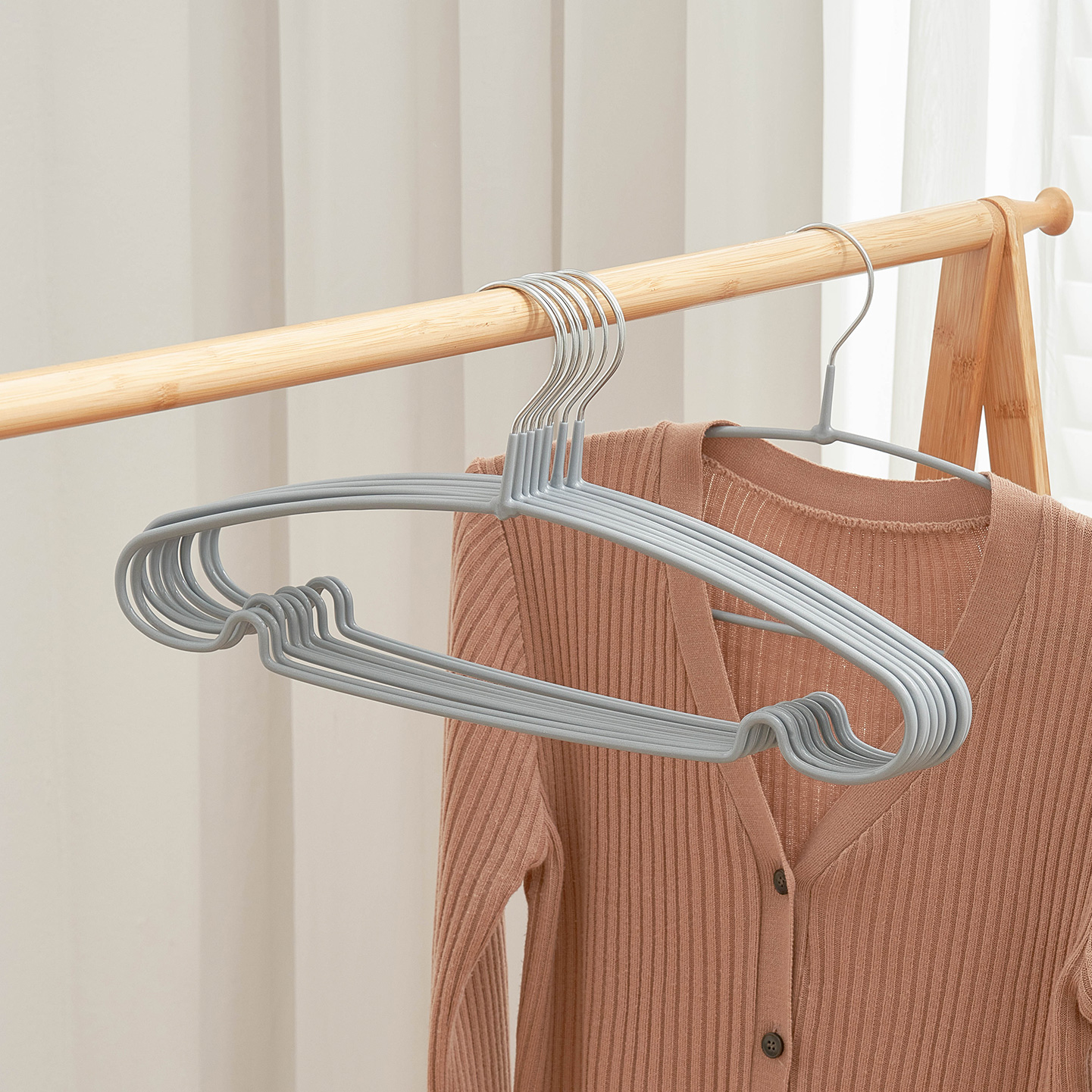 얼라이브즈 슬림형 논슬립 어깨뿔방지 멀티 코팅 라운드 니트 옷걸이 - 베이지, 40개