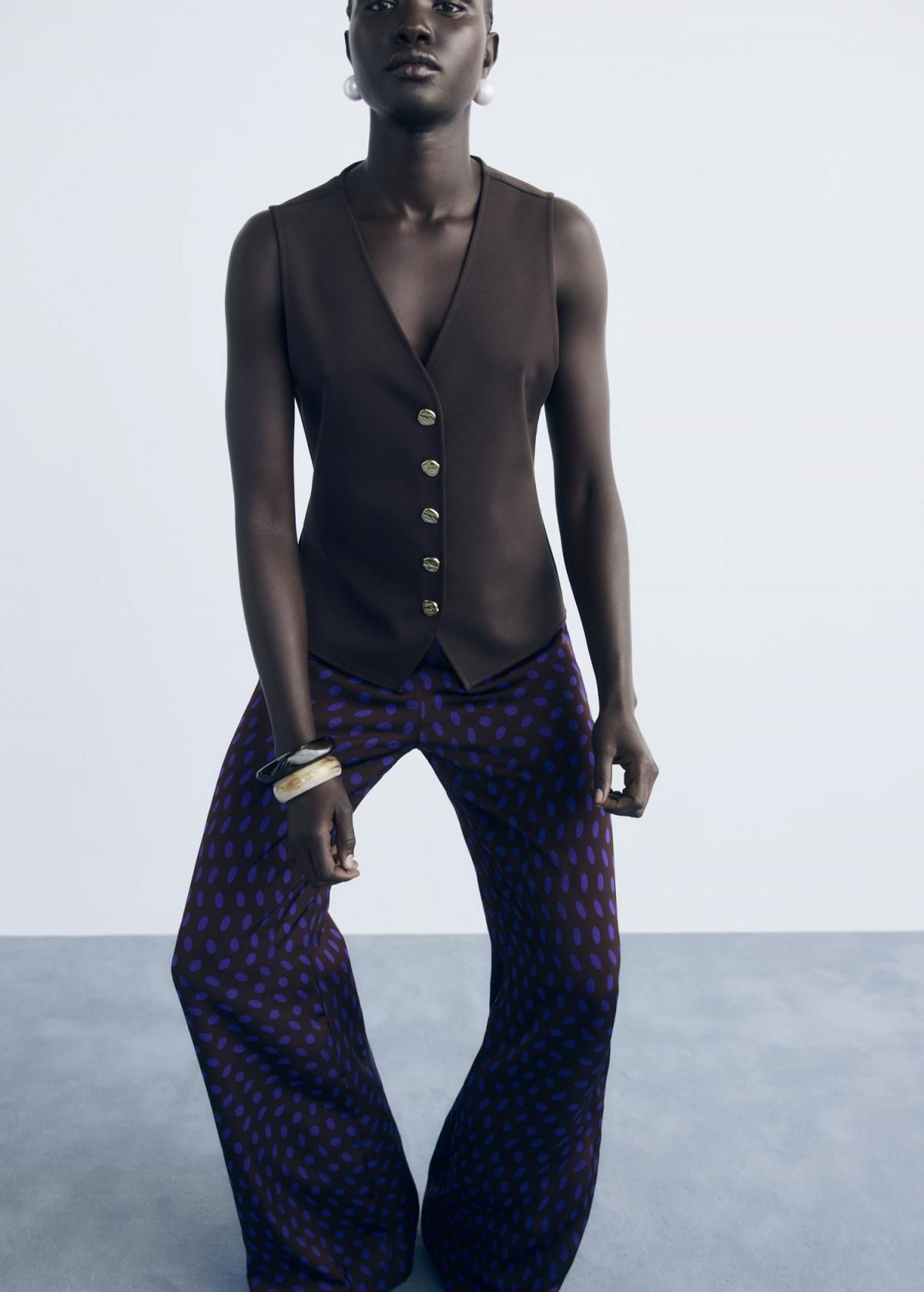 망고 플레어 도트 패턴 슬랙스 팬츠 17064445 MARRON - 상세 이미지 4