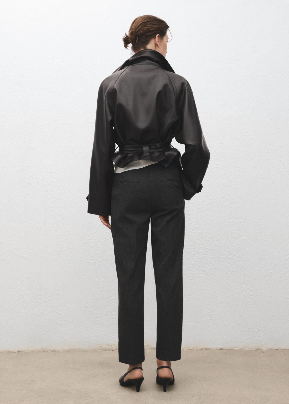 망고 테크니컬 슬림핏 크롭 스트라이프 팬츠 17065799 GRIS - 상세 이미지 3