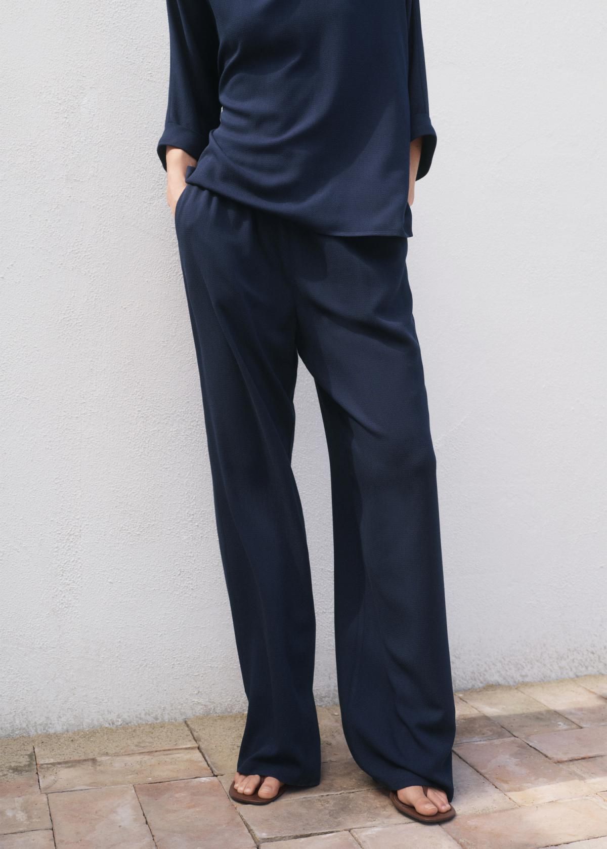 망고 테크니컬 스트레이트 밴딩 슬랙스 팬츠 17012538 AZUL MARINO OSCURO - 상품 이미지