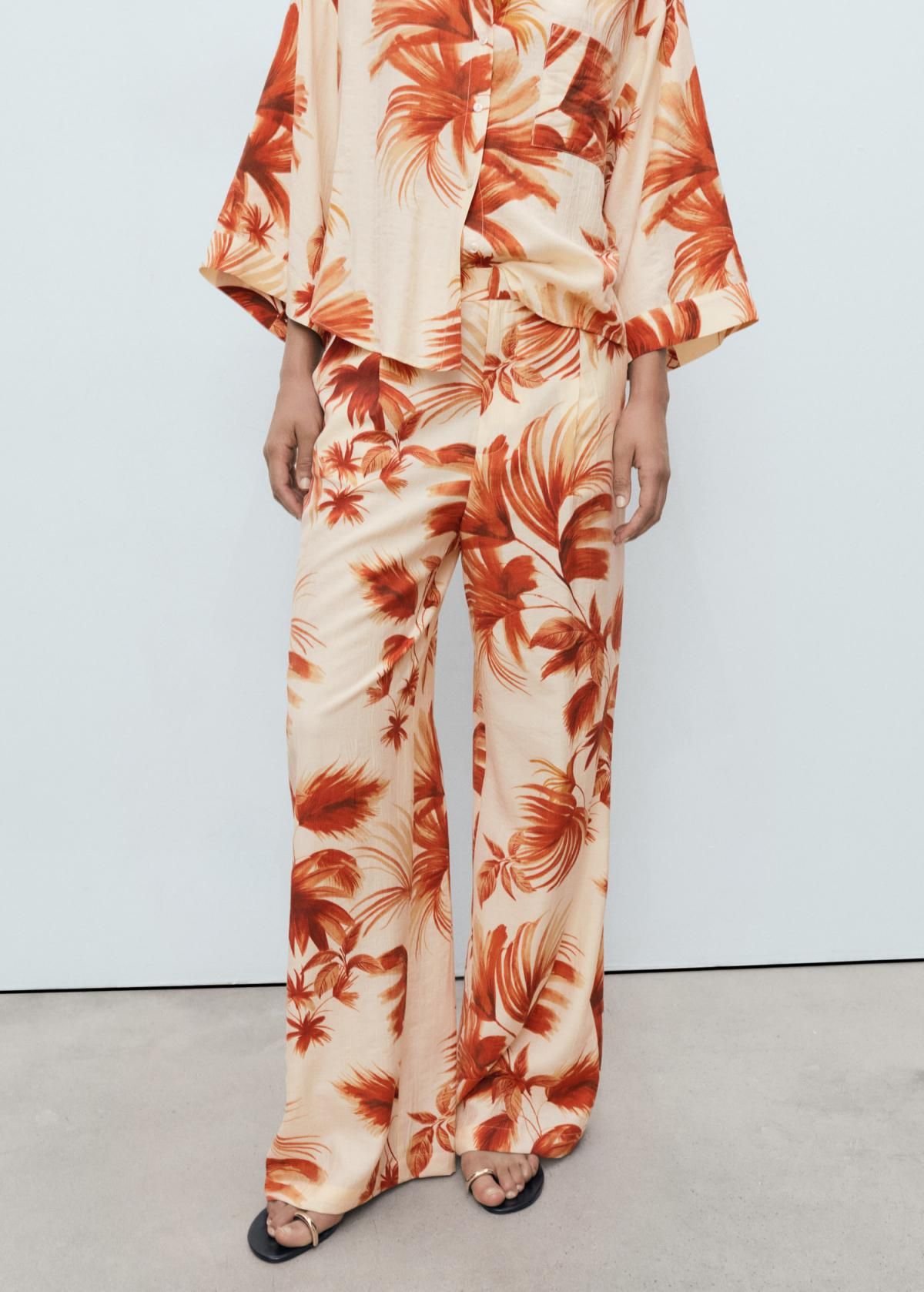 망고 트로피컬 플루이드 와이드 팬츠 17082907 BLANCO ROTO - 상품 이미지