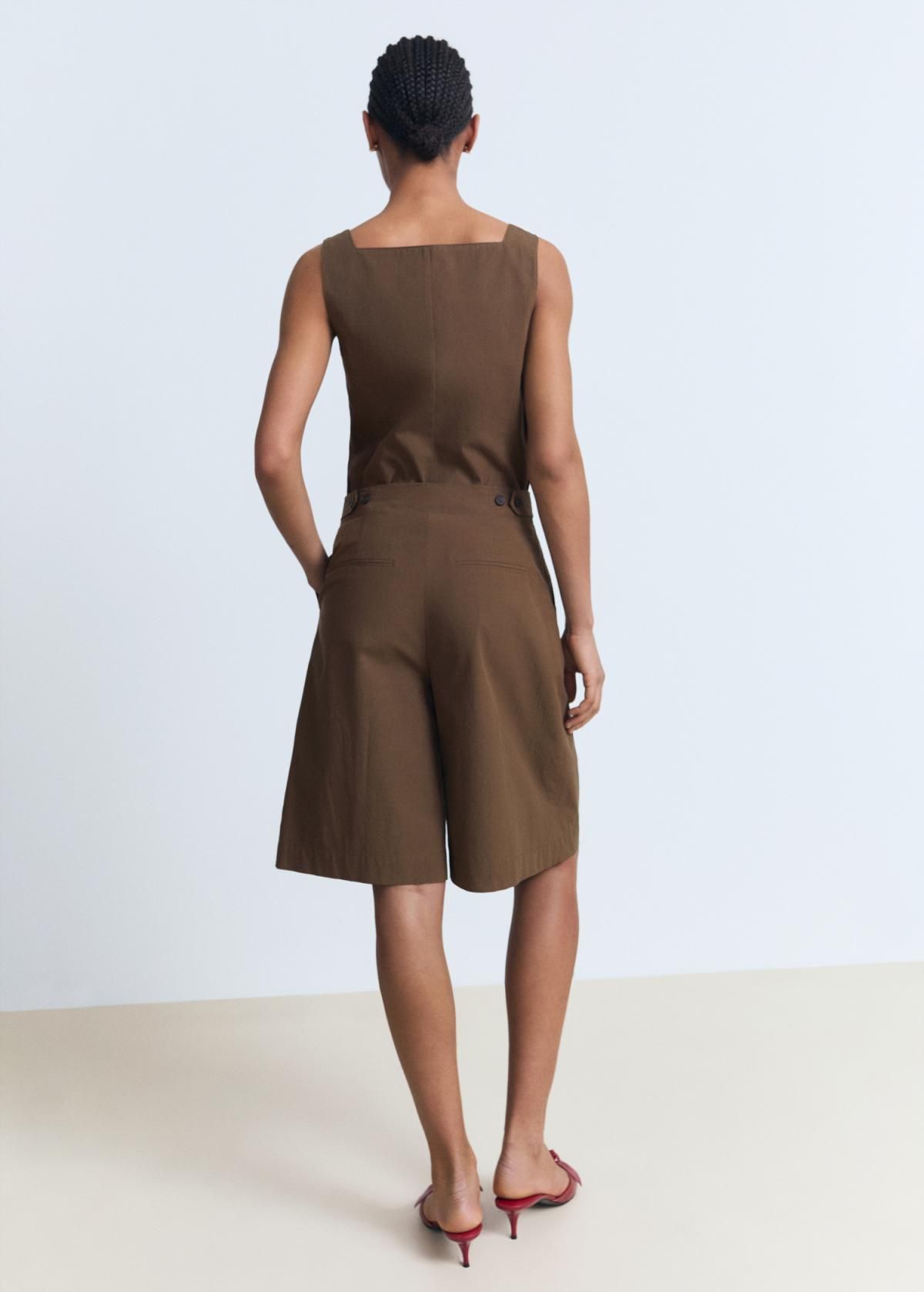 망고 클래식 핀턱 코튼 버뮤다 팬츠 17091187 MARRON - 상세 이미지 4