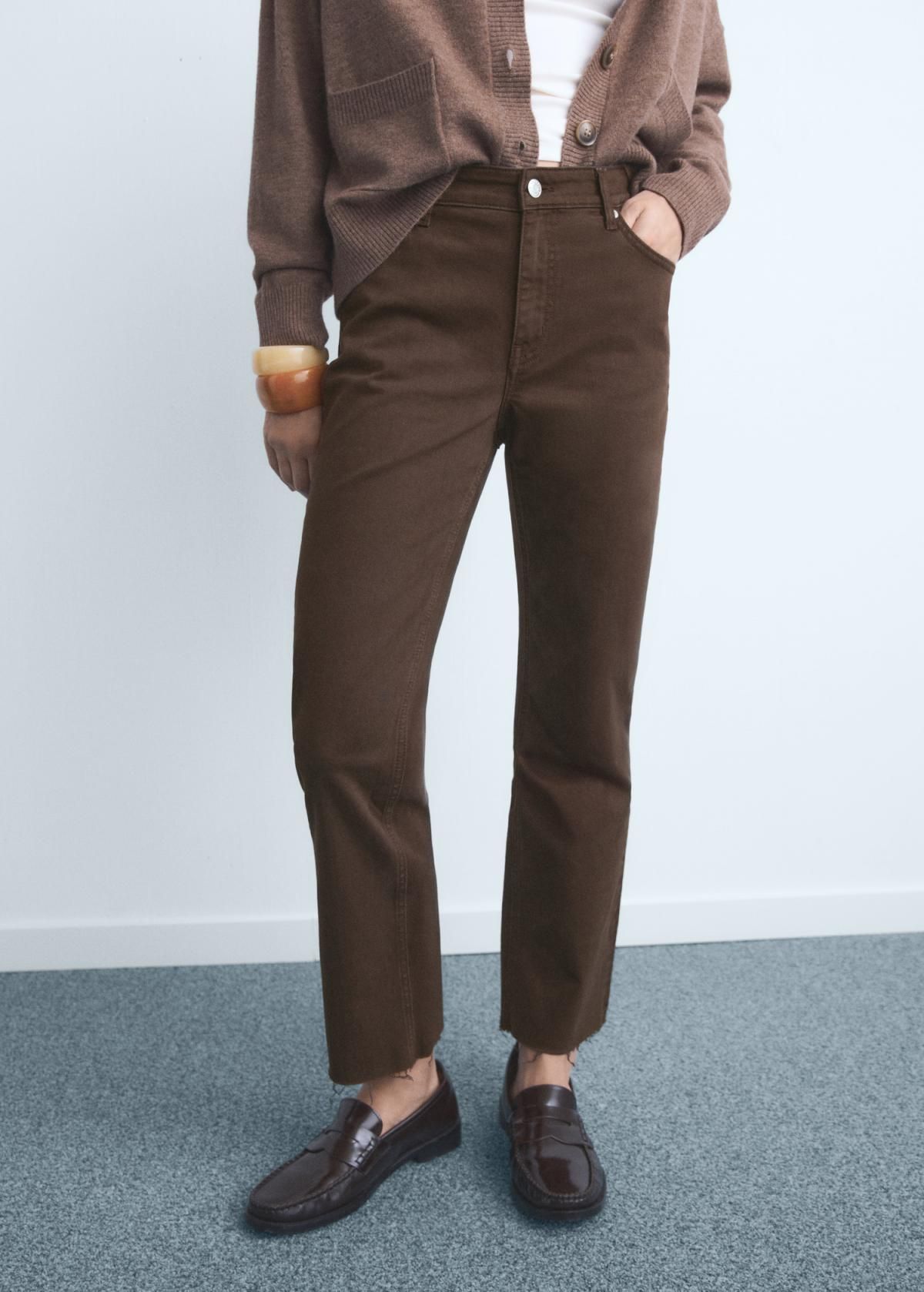 망고 크롭 플레어 데님 브라운 Sienna 진 17025824 CHOCOLATE - 상품 이미지