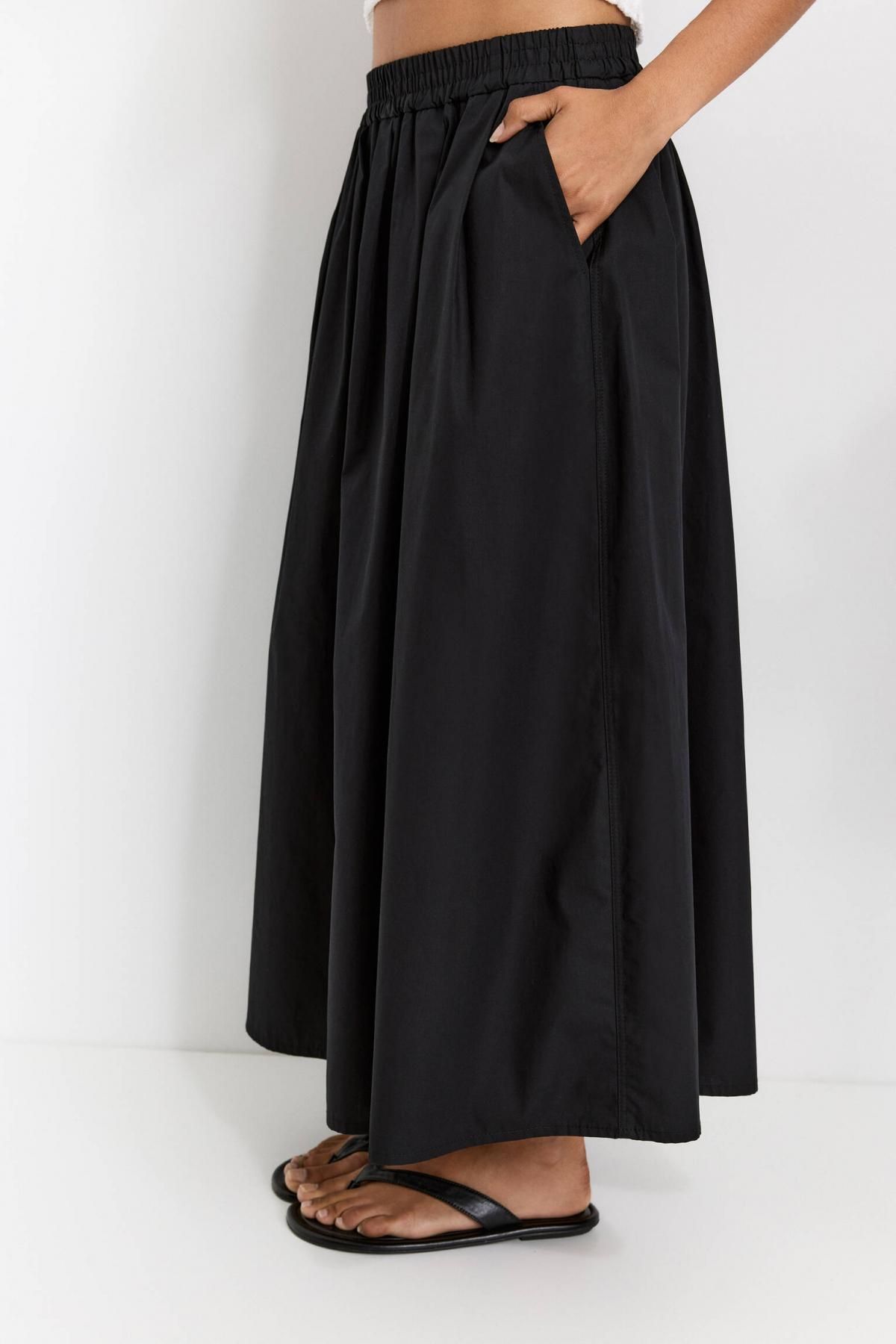 풀앤베어 밴딩 포켓 코튼 러플 미디 스커트 7400/306 BLACK - 상세 이미지 5
