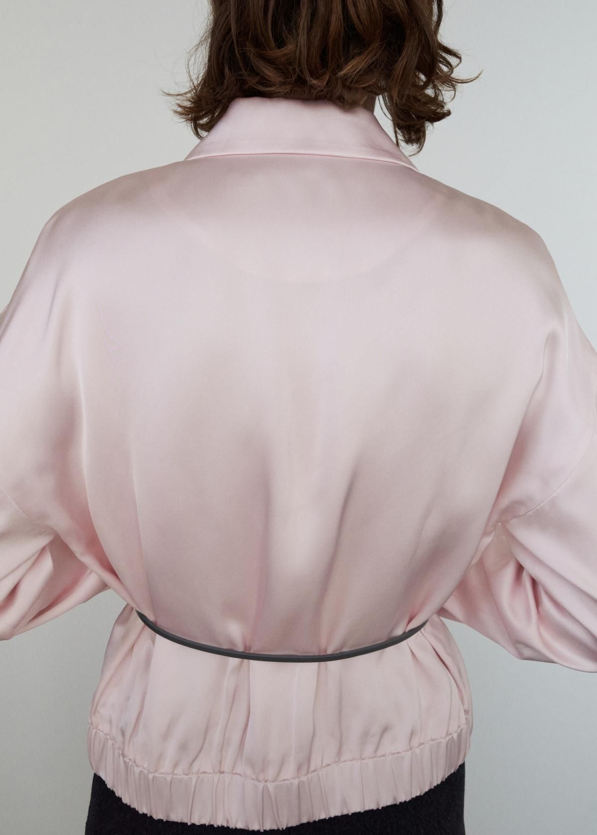 망고 새틴 크롭 집업 재킷 17056361 ROSA PASTEL - 상세 이미지 4