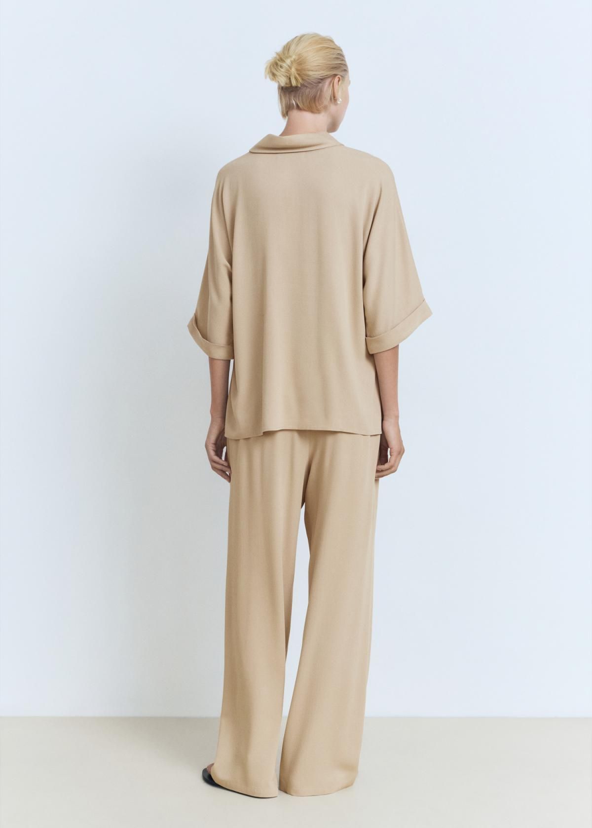 망고 엘라스틱 웨이스트 라이트베이지 스트레이트 팬츠 17012538 BEIGE - 상세 이미지 3