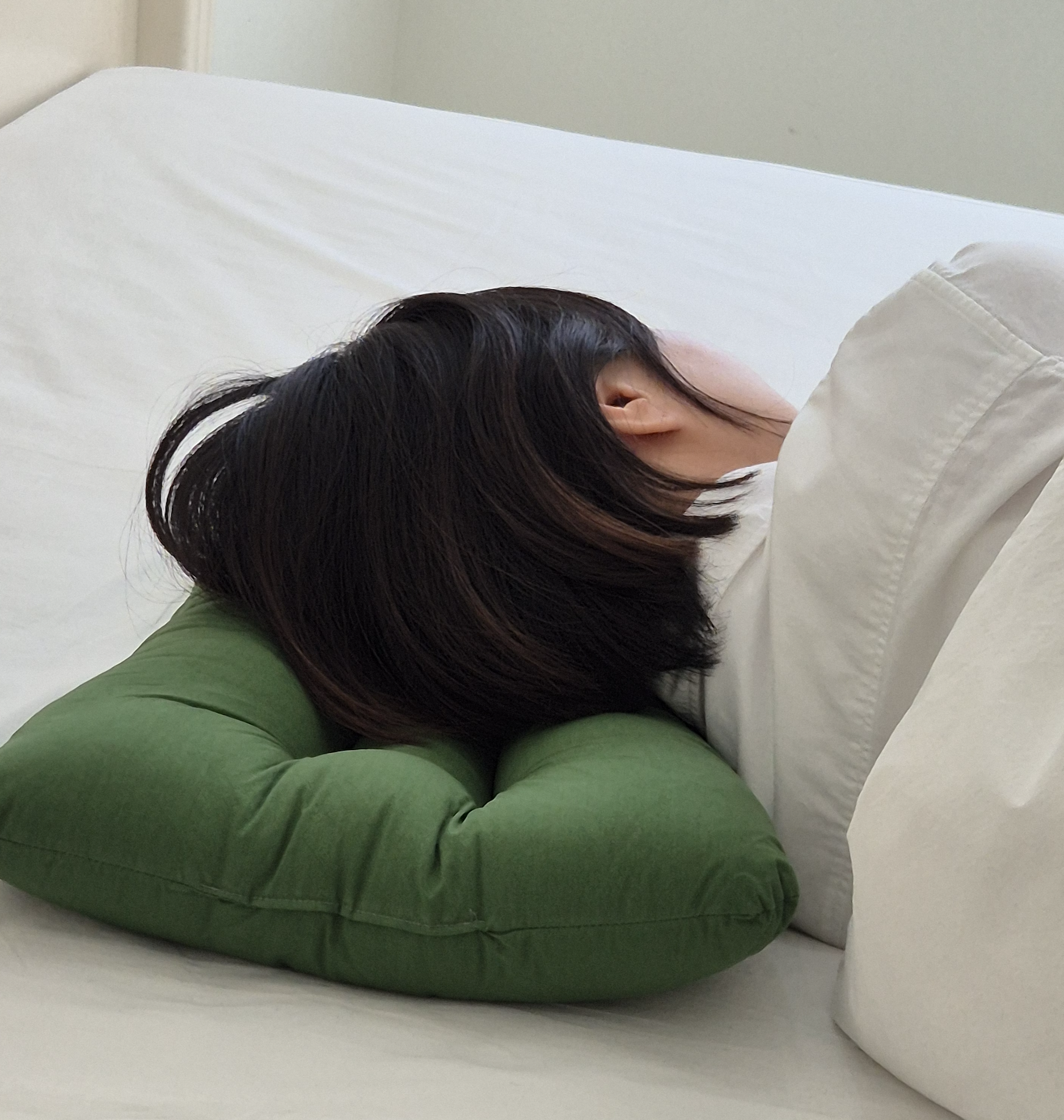 피넛버터젤리 피오라 빨아쓰는 낮은 경추베개 숙면 일자목 거북목 편한 베개 통세탁