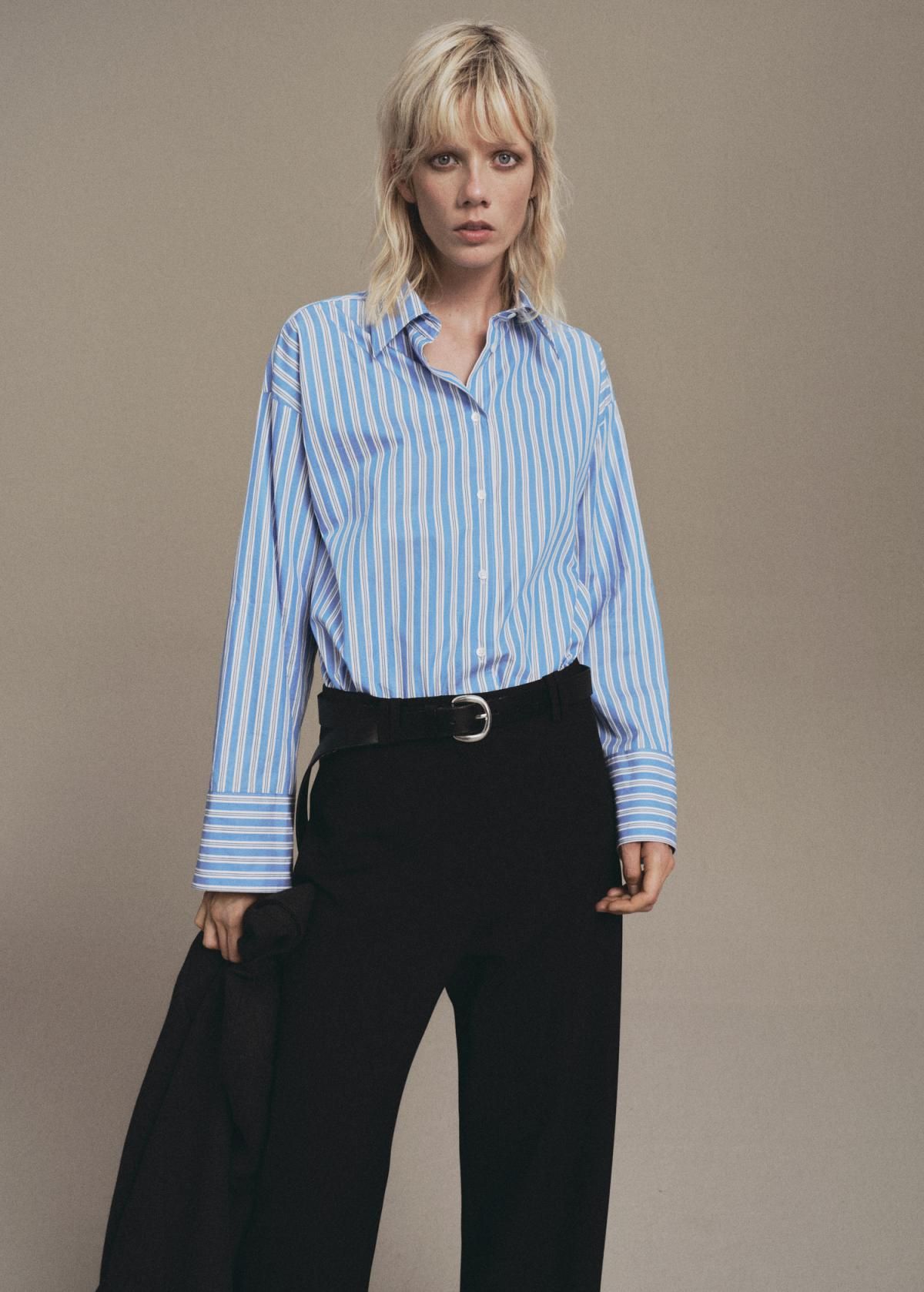 망고 테크니컬 하이웨이스트 스트레이트 슬랙스 팬츠 17017915 NEGRO - 상세 이미지 2