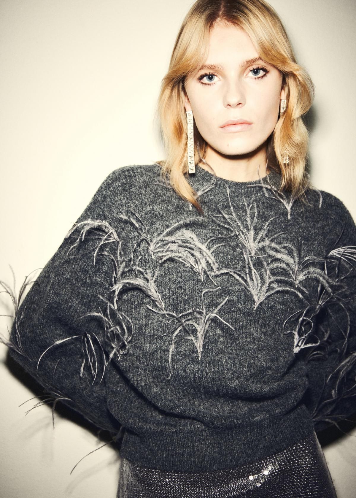 망고 퍼 디테일 라운드넥 니트 스웨터 17009117 GRIS MEDIO VIGORE - 상세 이미지 5