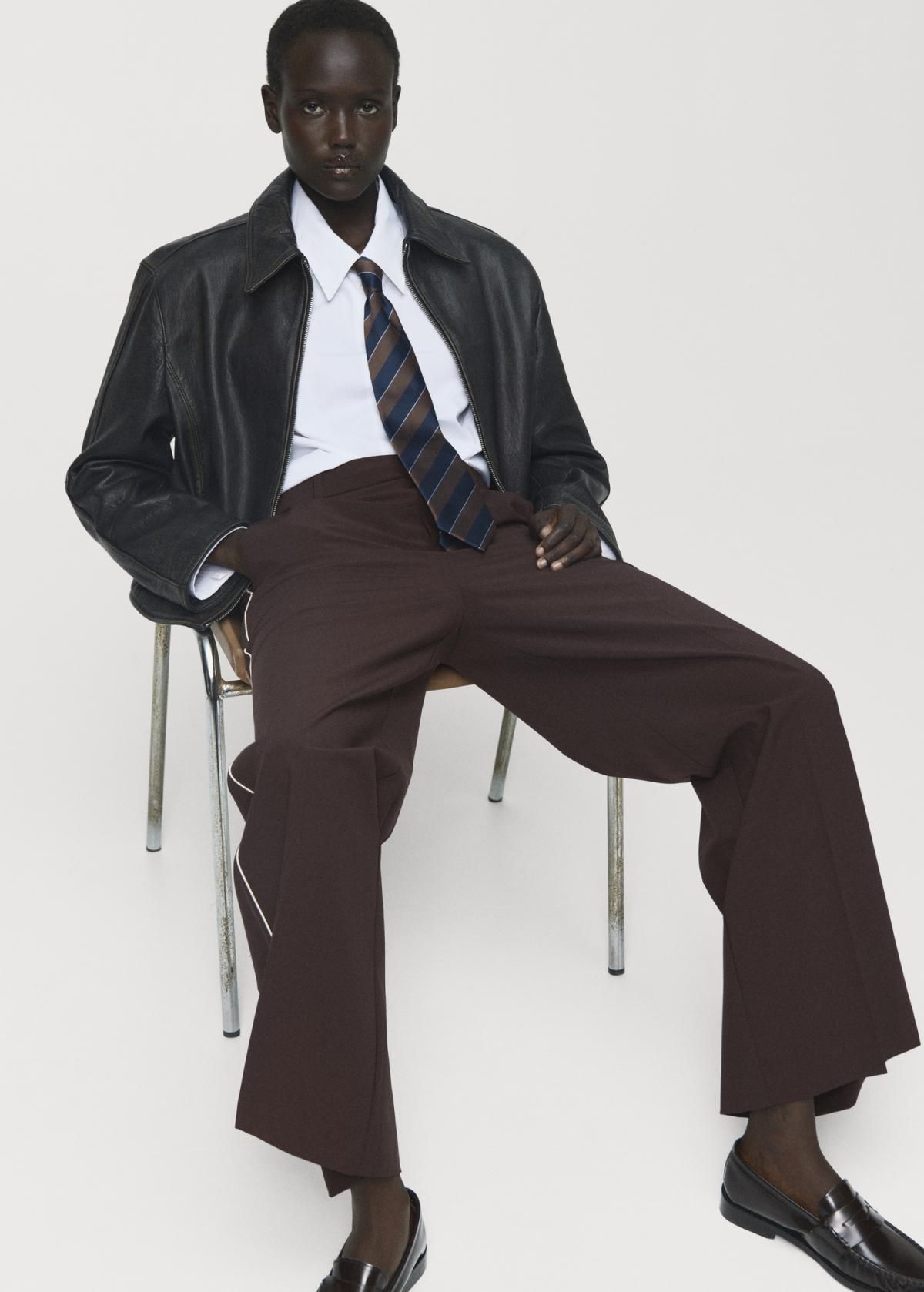 망고 테크니컬 와이드 스트라이프 슬랙스 팬츠 17077904 CHOCOLATE - 상세 이미지 5