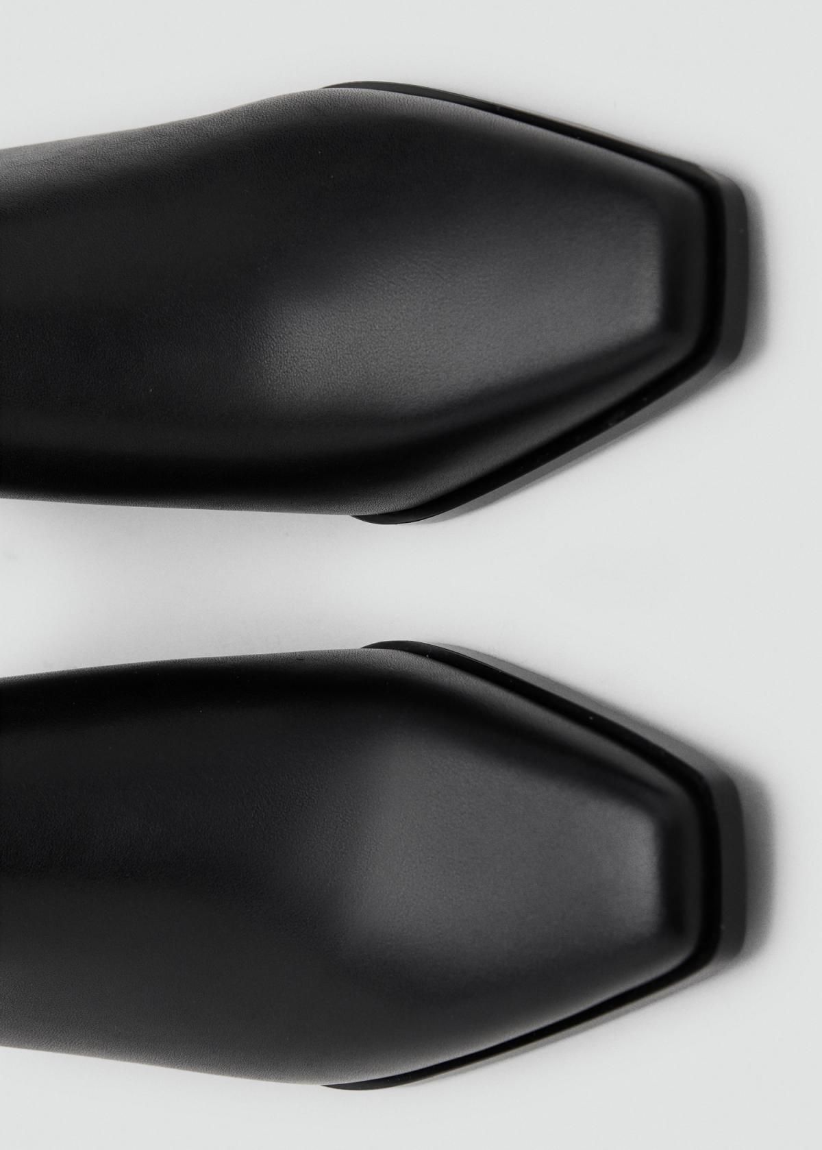 망고 트렌디 소가죽 스트레치 포인트 앵클부츠 17064113 NEGRO - 상세 이미지 4