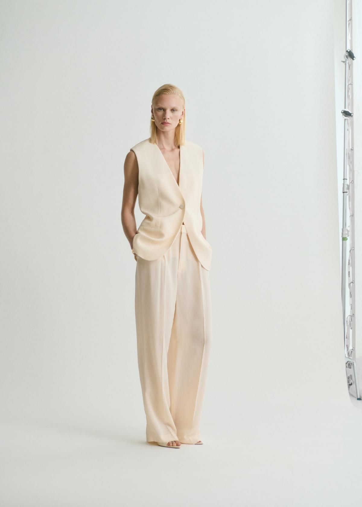 망고 플루이드 하이웨이스트 테일러드 슬랙스 팬츠 17021268 VAINILLA - 상세 이미지 2