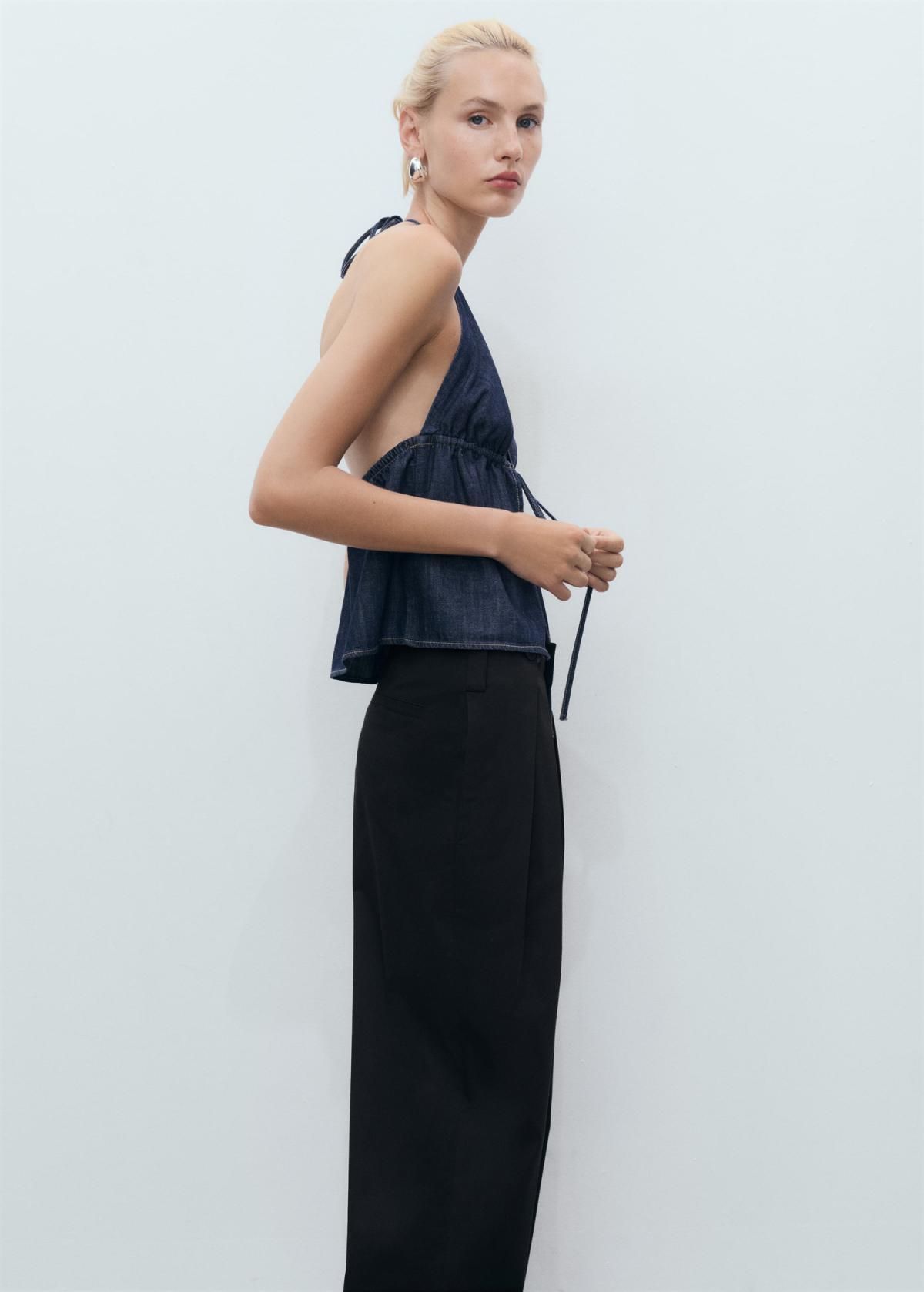 망고 코튼 스트레이트핏 버튼 디테일 롱 팬츠 17083331 NEGRO - 상세 이미지 4