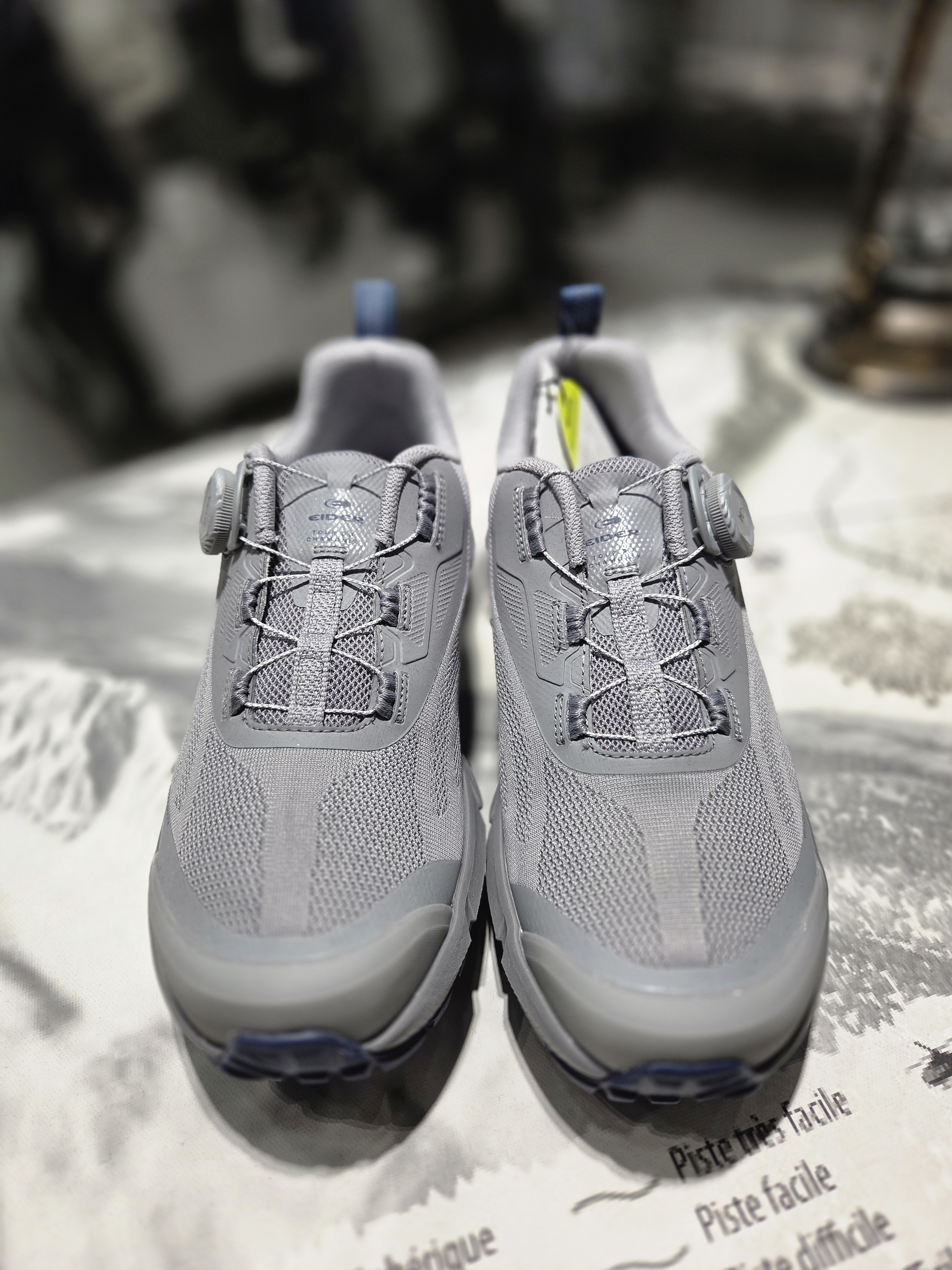 아이더 등산화 고어텍스 방수 트레킹화 미끄러짐방지 워킹화 US25G2 - 상품 이미지