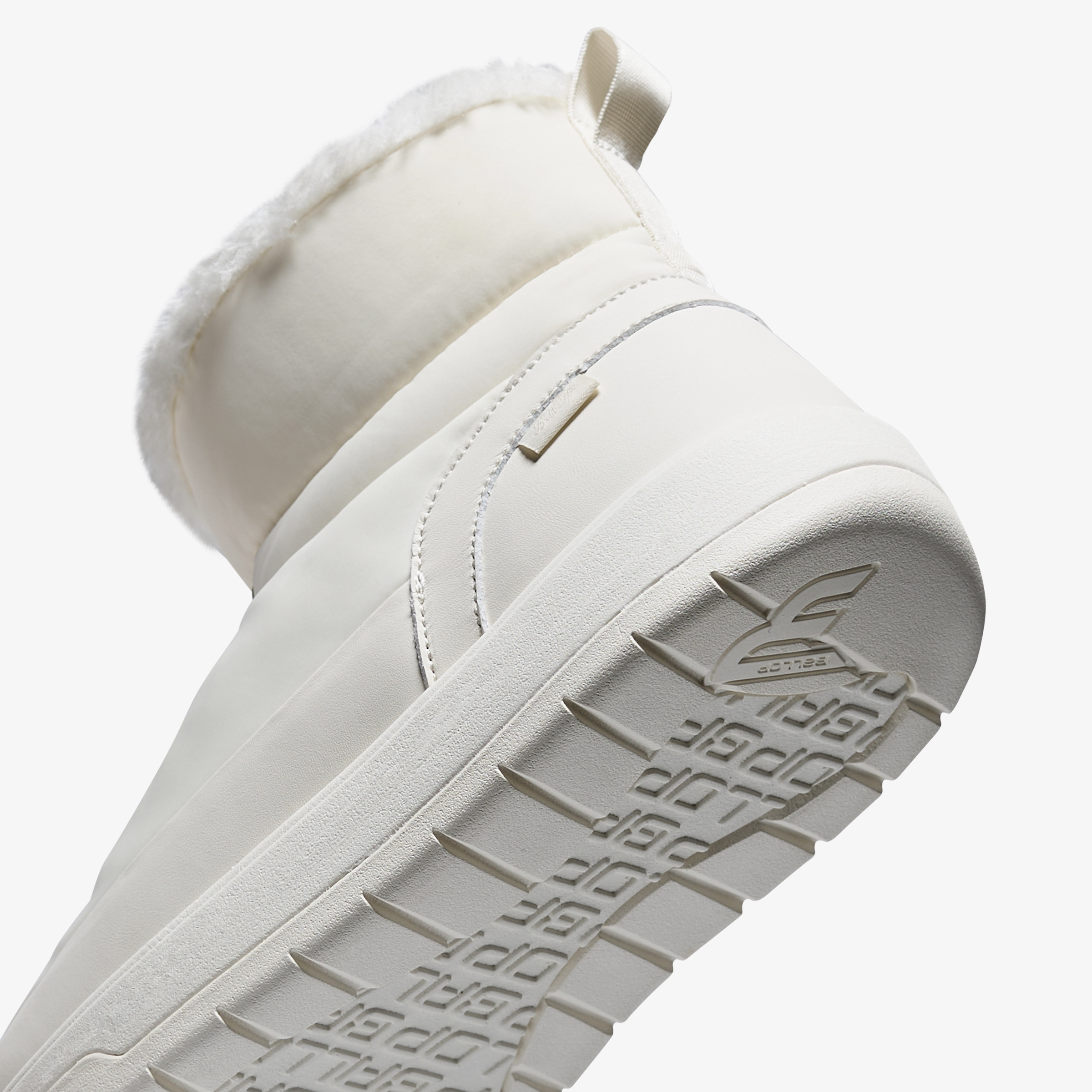 밸롭 엠버 미니 패딩슈즈