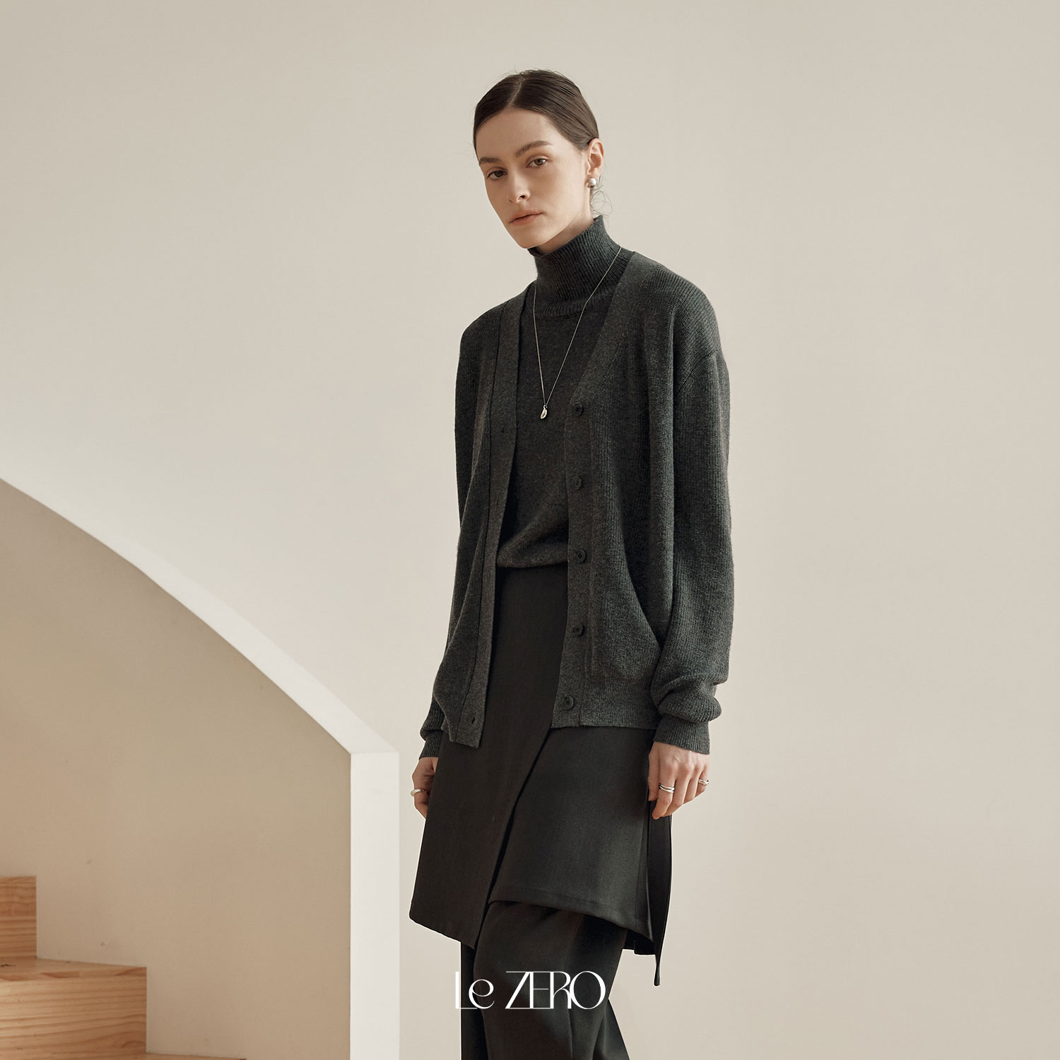 [11/5예약배송] [제로스트릿] 르제로 소프트 캐시미어 가디건 & 숄 세트 LeZERO SOFT CASHMERE CARDIGAN & SHAWL SET / GRAY - 상세 이미지 3