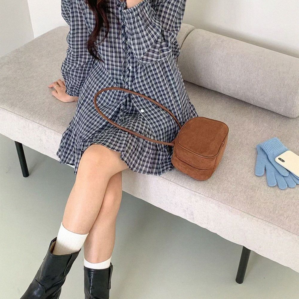 스웨이드숄더백 휘뚜루마뚜루 스퀘어 데일리 스웨이드백 - 상세 이미지 5