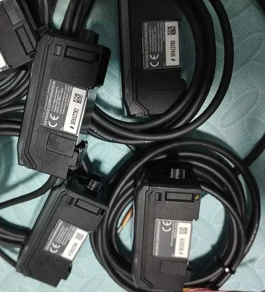 KEYENCE 접촉 변위 증폭기 센서 2-71N 72N 71P 72P