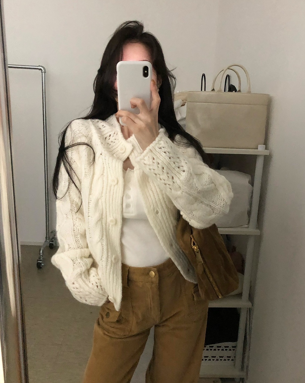 라베 여성 크롭 레이어드 울 알파카 꽈배기 케이블 터틀넥 루즈핏 가디건 - 상세 이미지 3