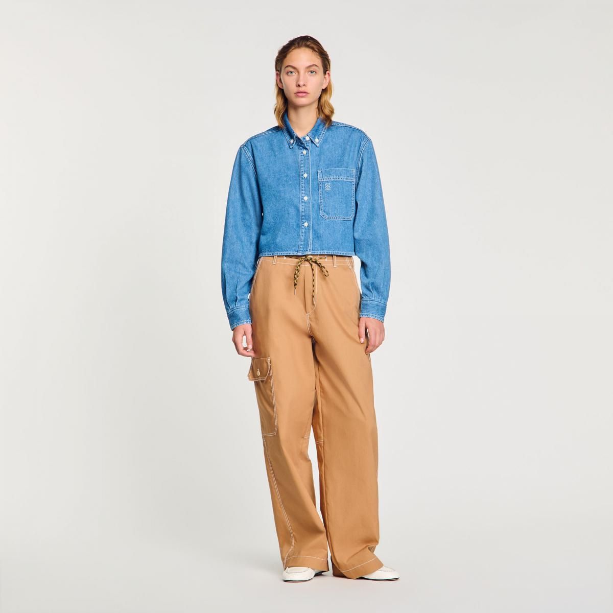 산드로 크롭 오버사이즈 데님 셔츠 SFPCM01254_4785 JEANSBLAU - 상세 이미지 3