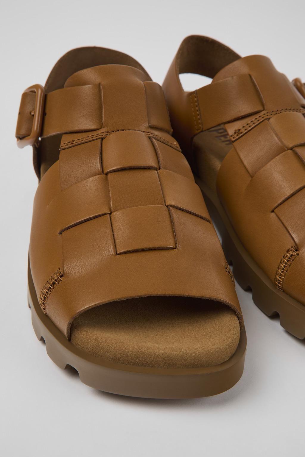 캠퍼 테크니컬 브라운 레더 스트랩 샌들 Brutus K201397-004 BROWN - 상세 이미지 2