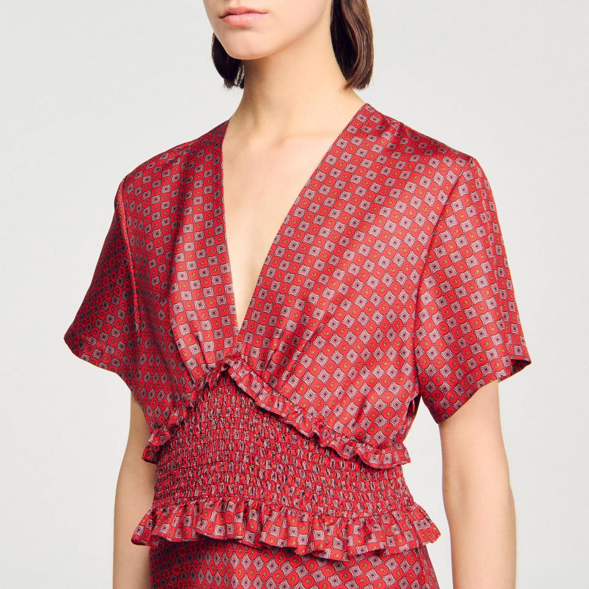 산드로 페미닌 롱 새틴 원피스 브이넥 스모크 허리 플레어 프린트 SFPRO04508_C124 ROUGE / ROSE - 상세 이미지 5