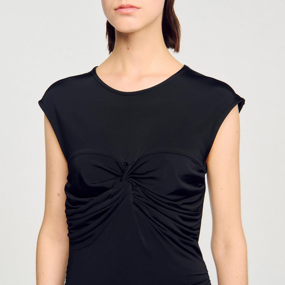 산드로 민소매 라운드넥 블랙 드레이프 롱 원피스 SFPRO04315_20 SCHWARZ - 상세 이미지 5