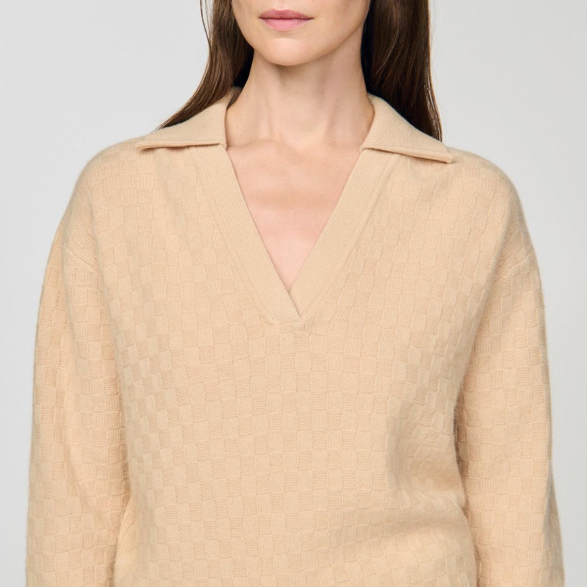 산드로 베이직 브이넥 폴로카라 니트 스웨터 아이보리 SFPPU02690_16 BEIGE - 상세 이미지 4