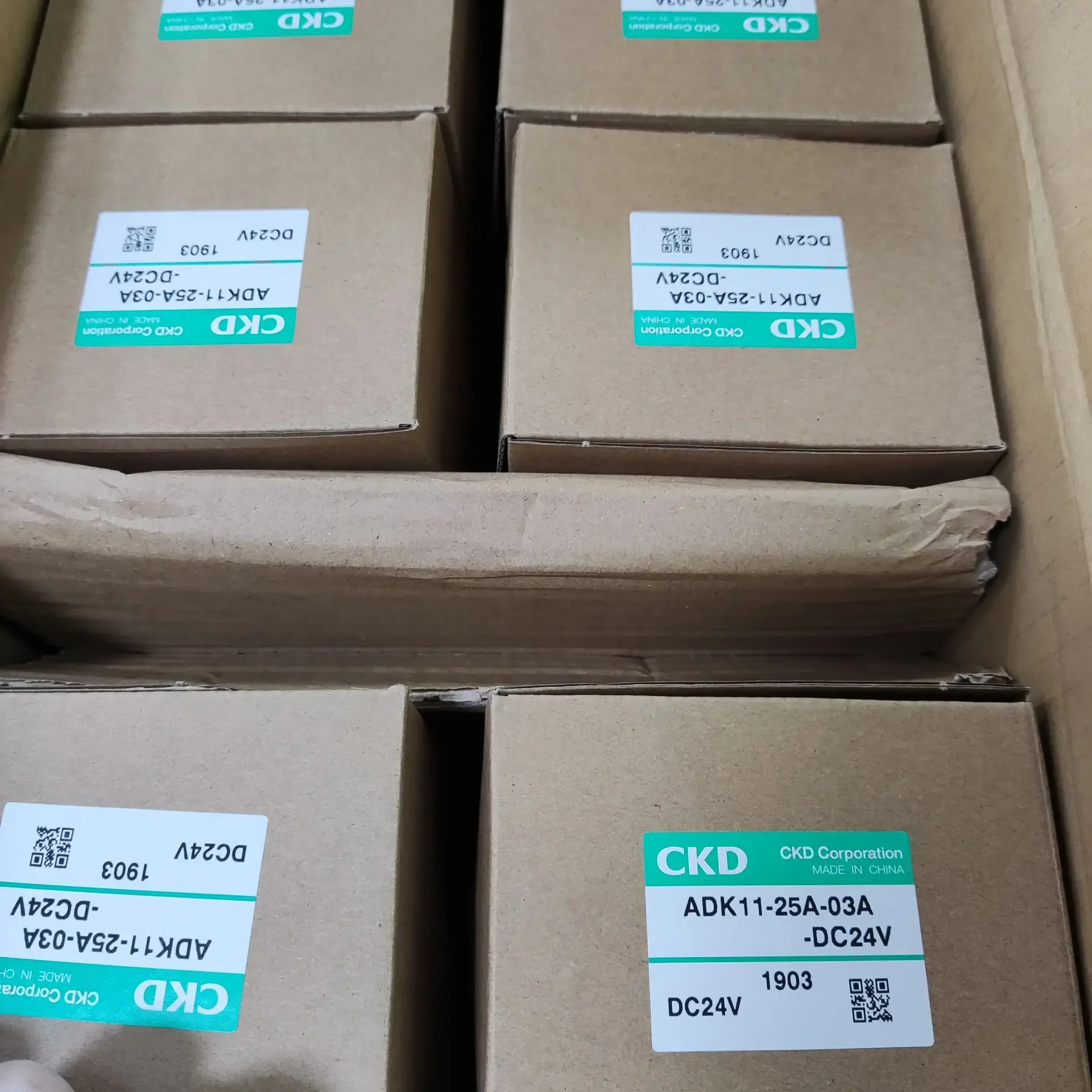 황동 2 포트 솔레노이드 밸브 ADK11-25A-03A 24VDC 220VAC