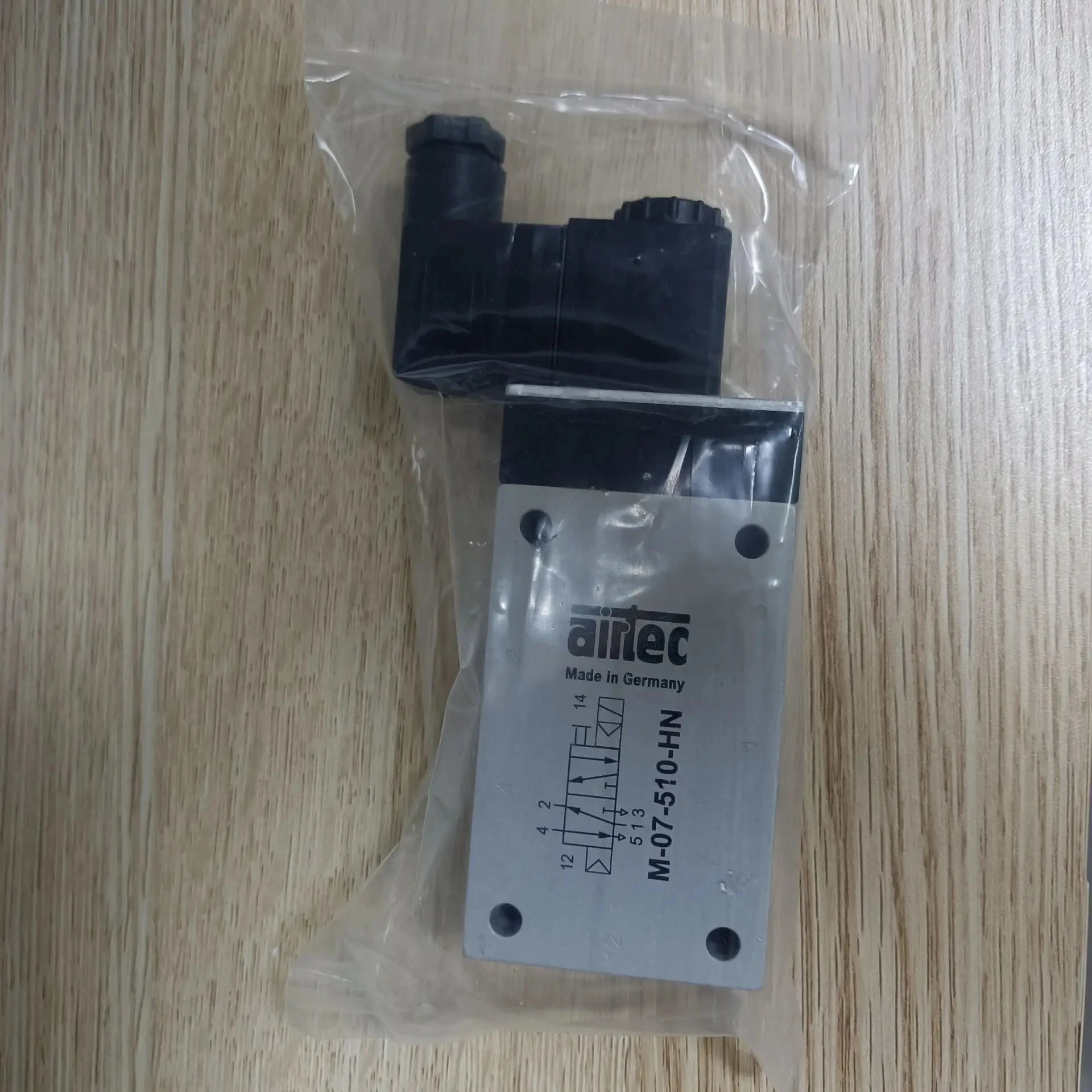 Airtec M-07-510-HN 5/2방향 솔레노이드 밸브