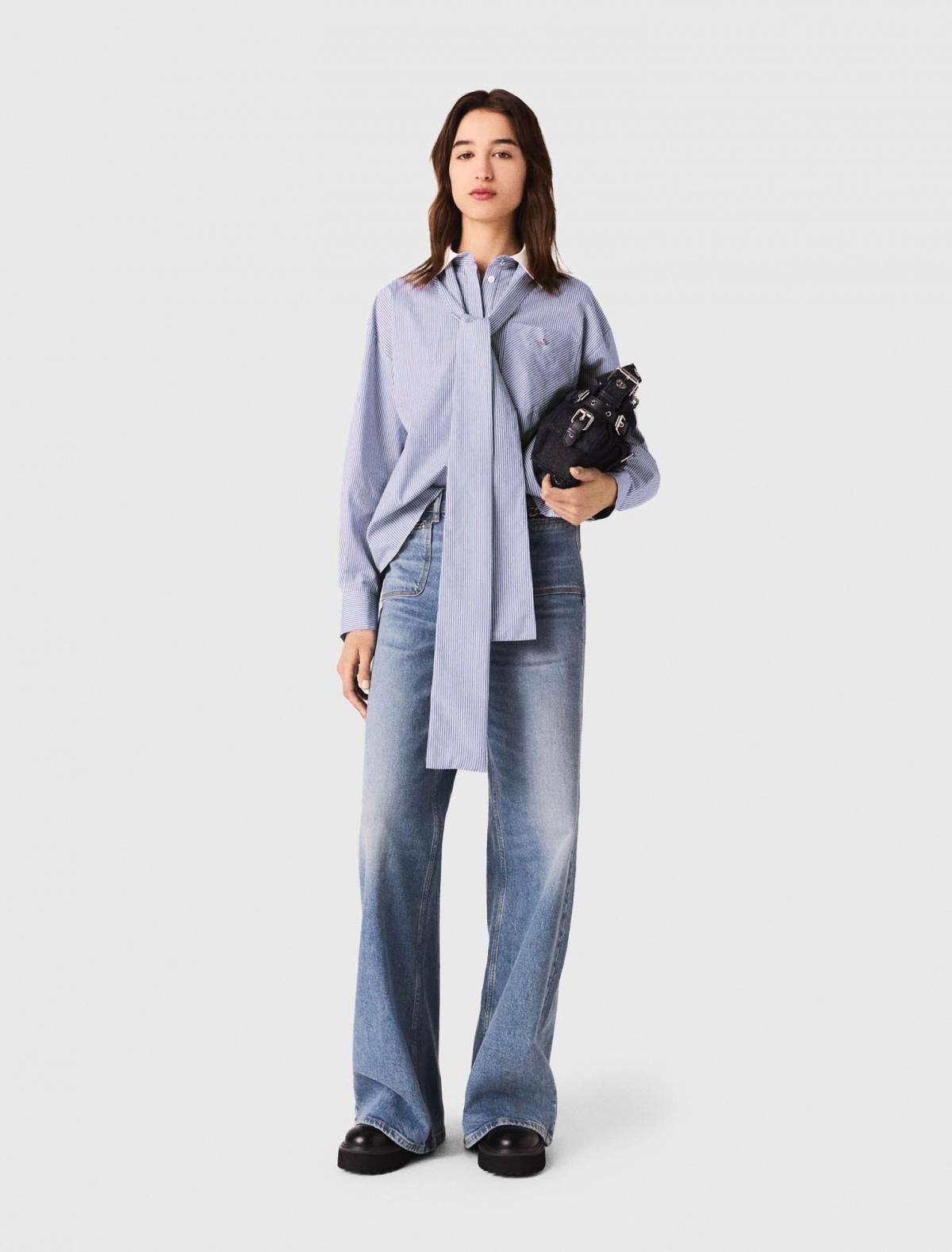 마쥬 스트라이프 라발리에 칼라 블라우스 3661601983313 HELLBLAU - 상세 이미지 2