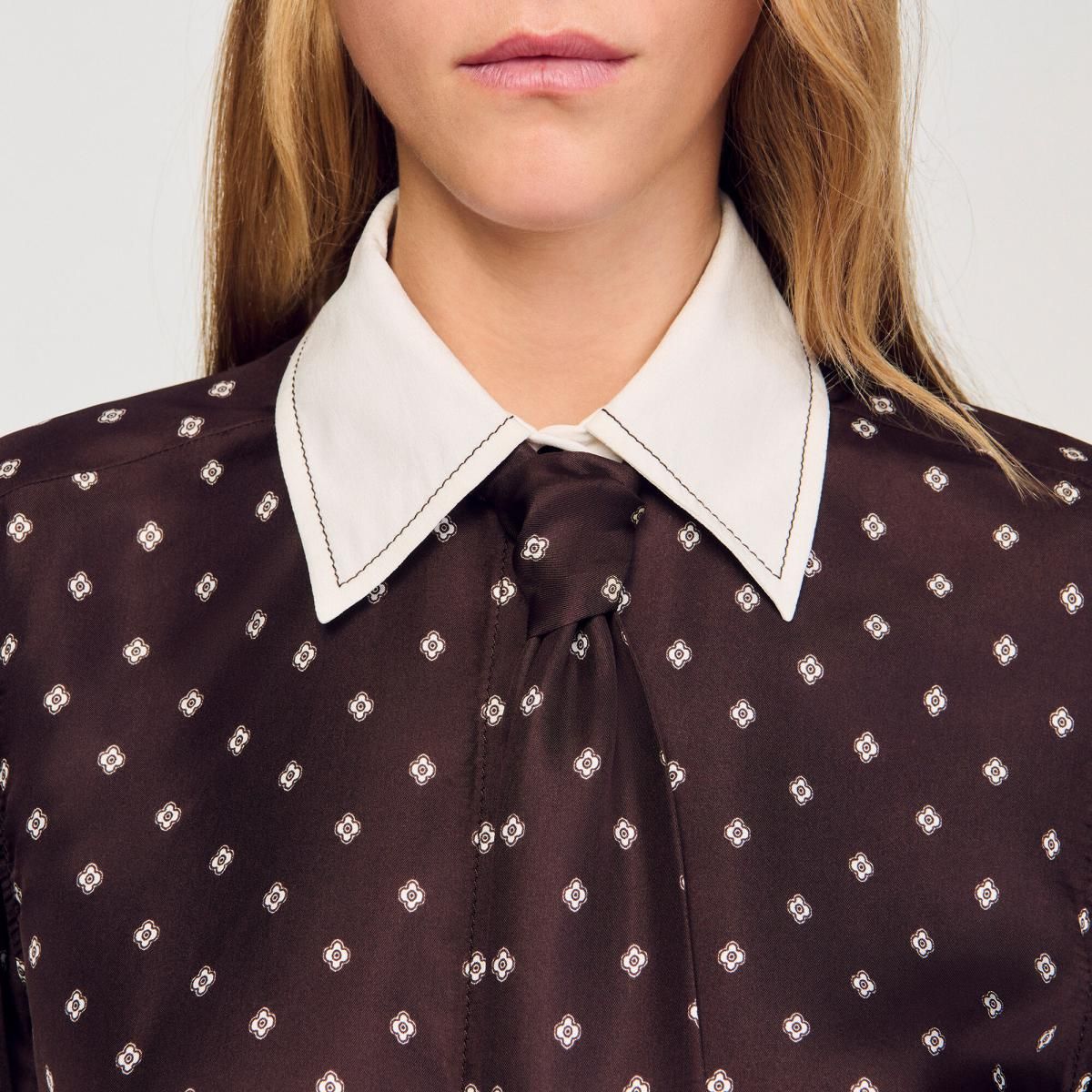 산드로 트렌디 패턴 넥타이 셔츠 블라우스 SFPCM01540_A394 BROWN / WHITE - 상세 이미지 5