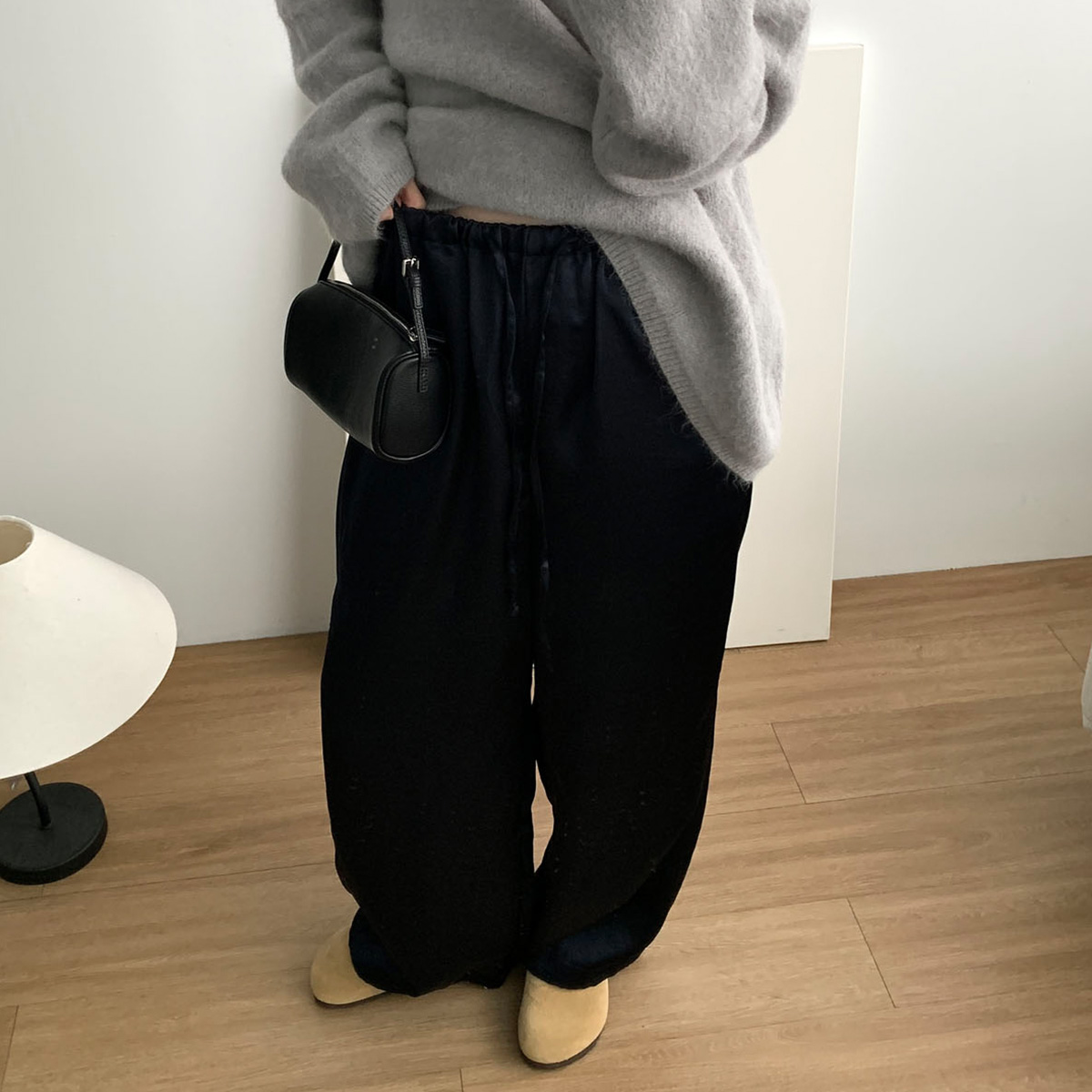 [당일발송] 바스켓 사틴 조거팬츠 새틴슬랙스 실키 와이드 밴딩팬츠 (3c) - 상품 이미지