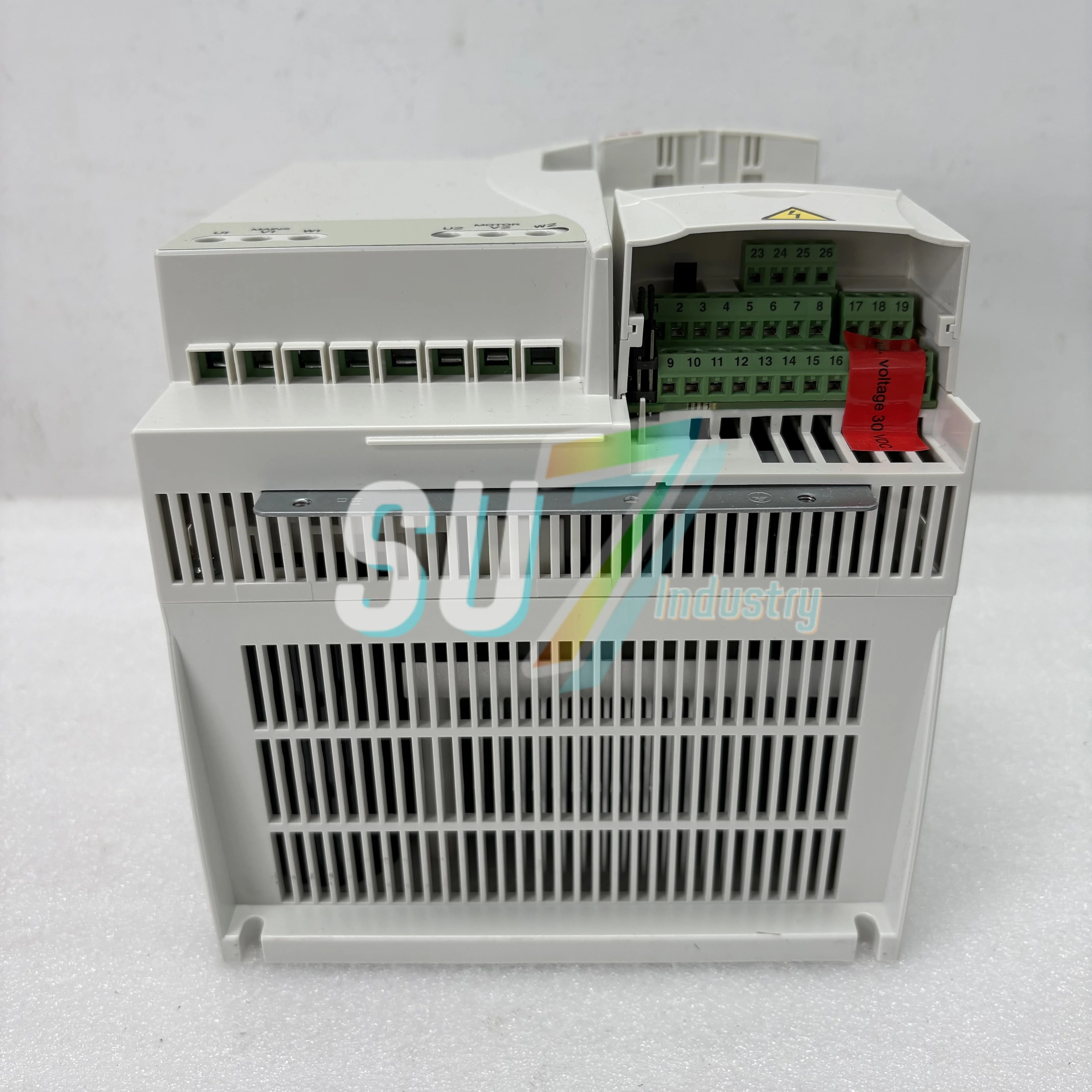 신품 제품 ACS310-03E-13A8-4 ACS310-03E-25A4-4 인버터